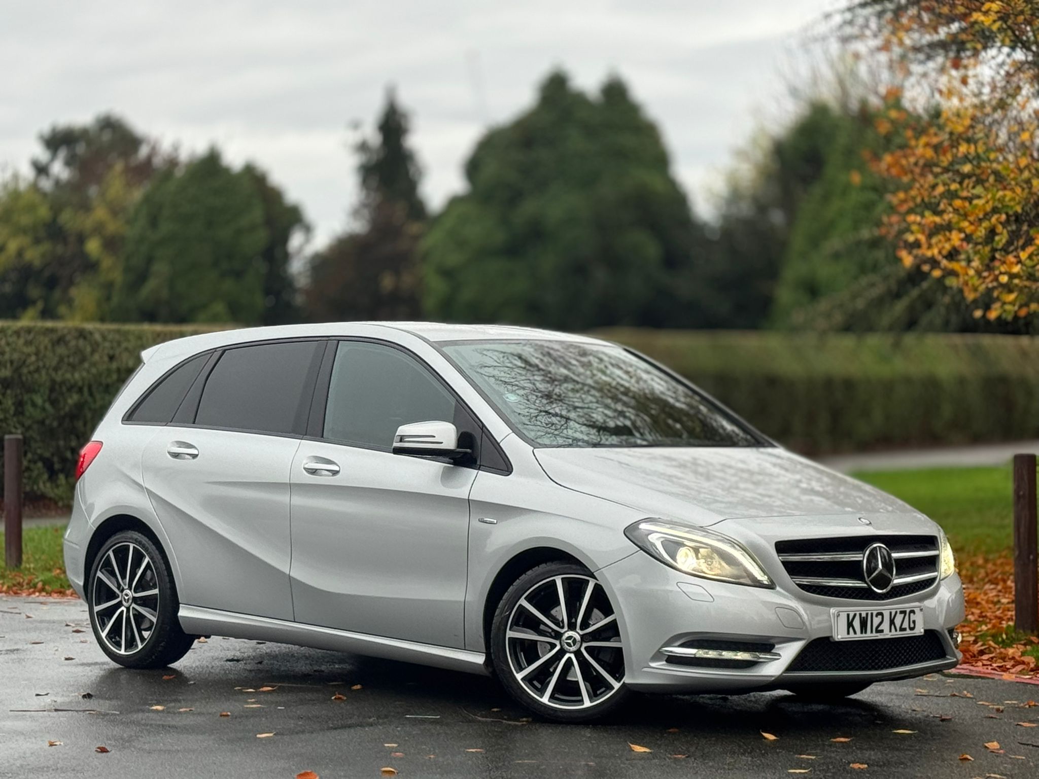 MERCEDES-BENZ B200 BLUEEFFICIENCY SPORT AUTO