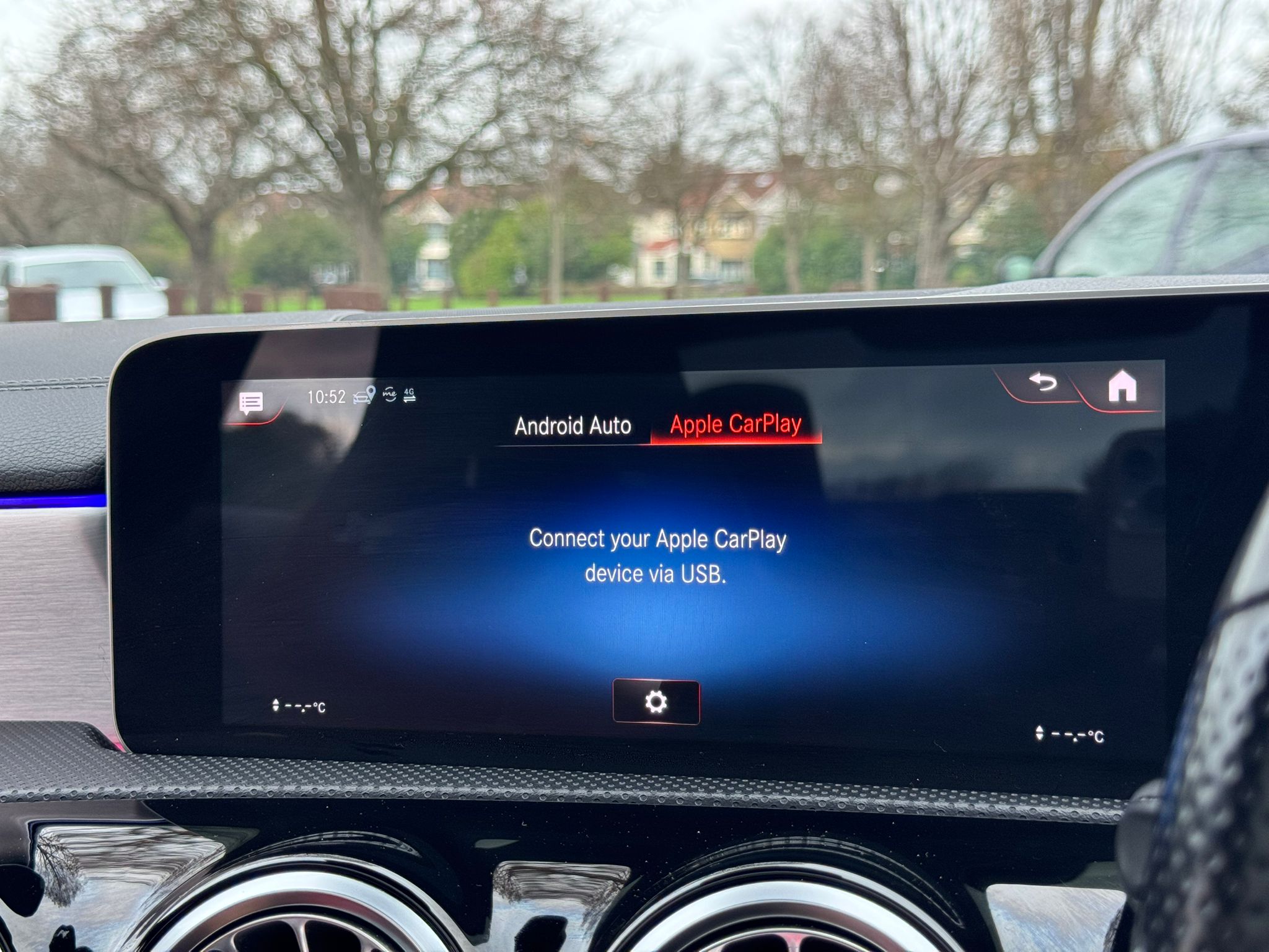 MERCEDES-BENZ CLA 200 AMG LINE PREMIUM + A