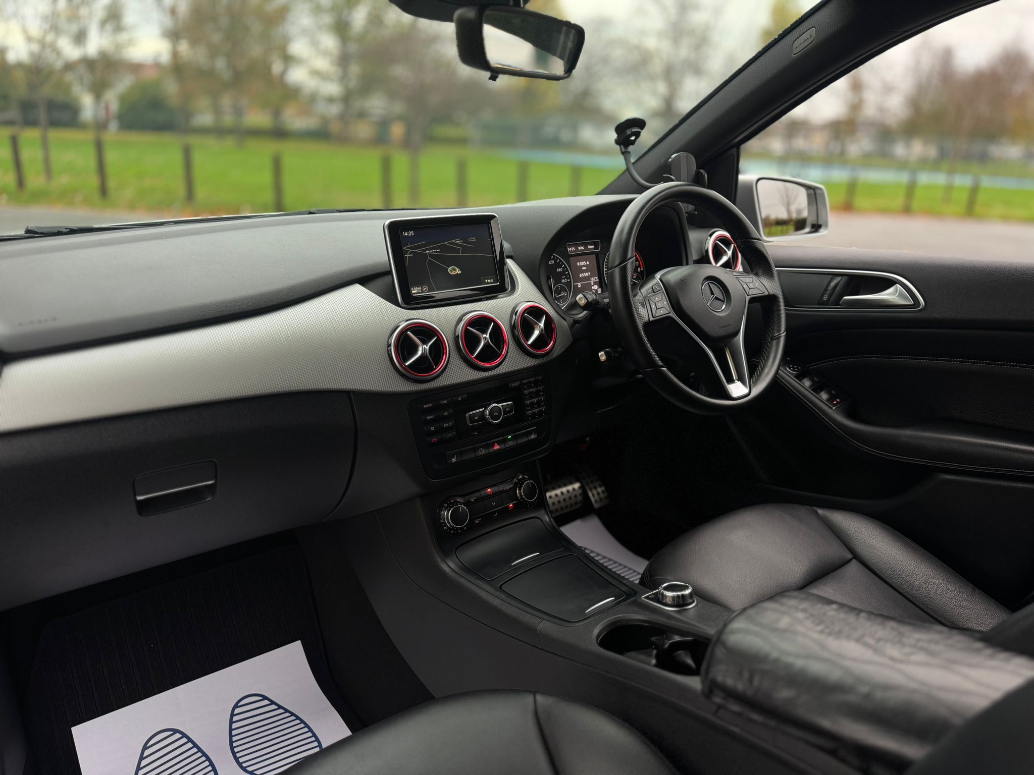 MERCEDES-BENZ B200 BLUEEFFICIENCY SPORT AUTO