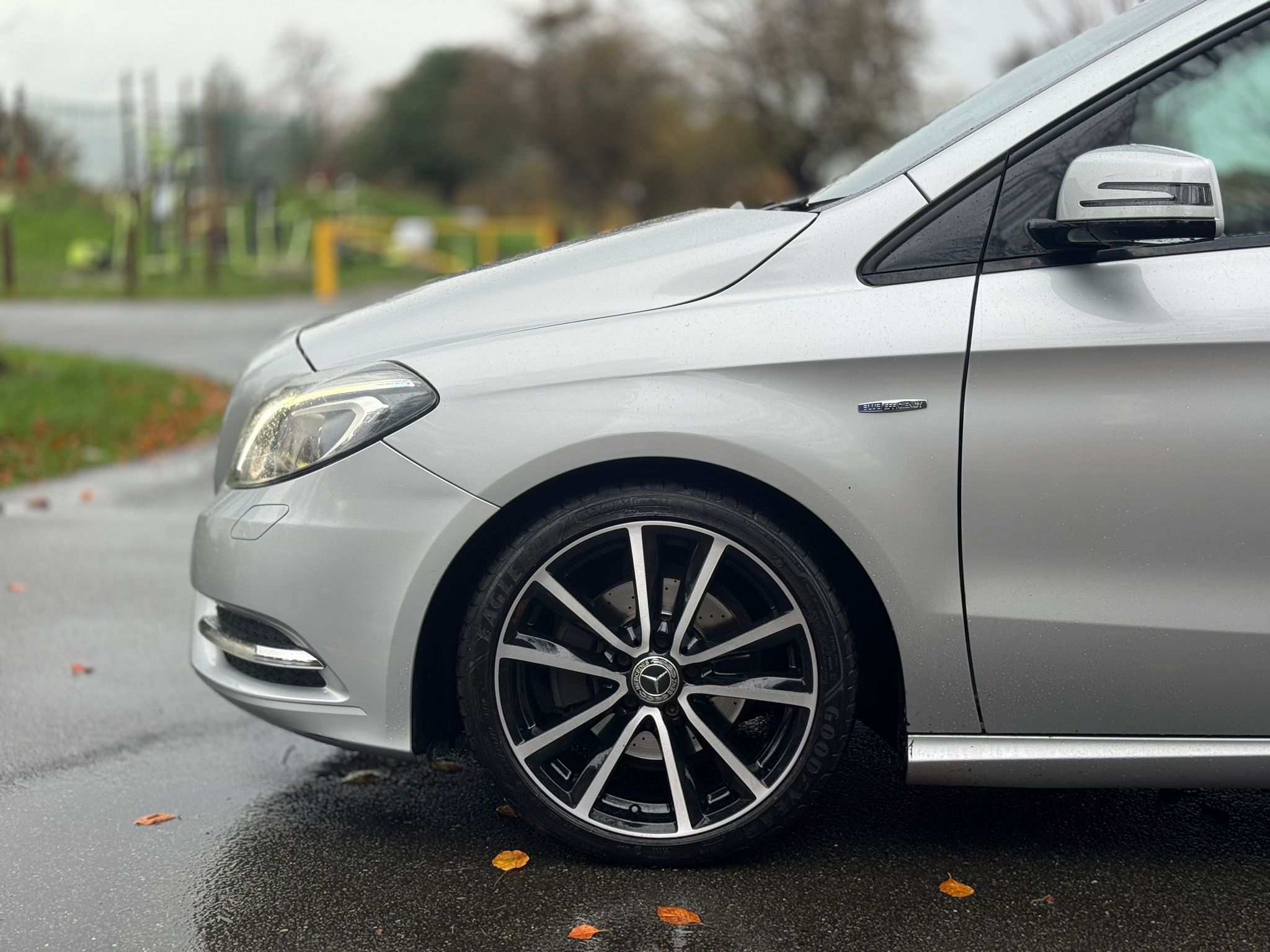 MERCEDES-BENZ B200 BLUEEFFICIENCY SPORT AUTO