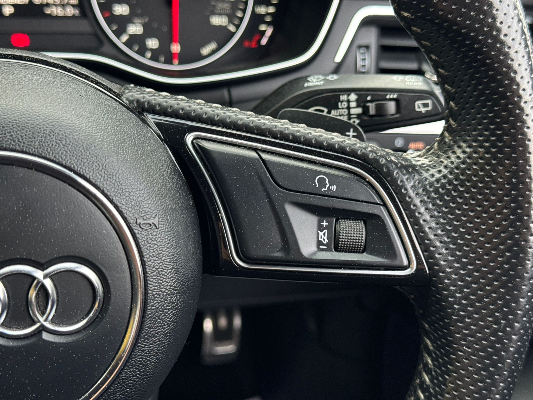 AUDI A4 S LINE TDI QUATTRO S-A