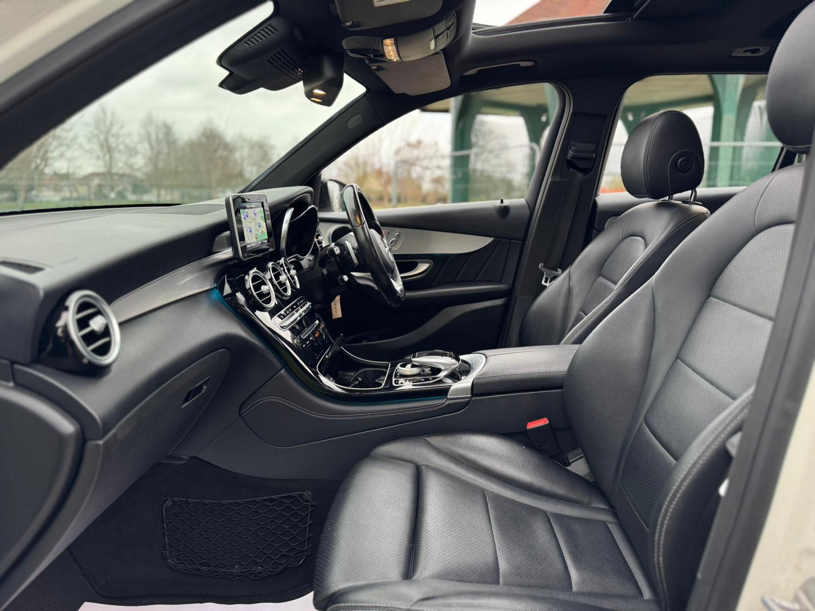 MERCEDES-BENZ GLC 220 D 4M AMG LINE PREM A