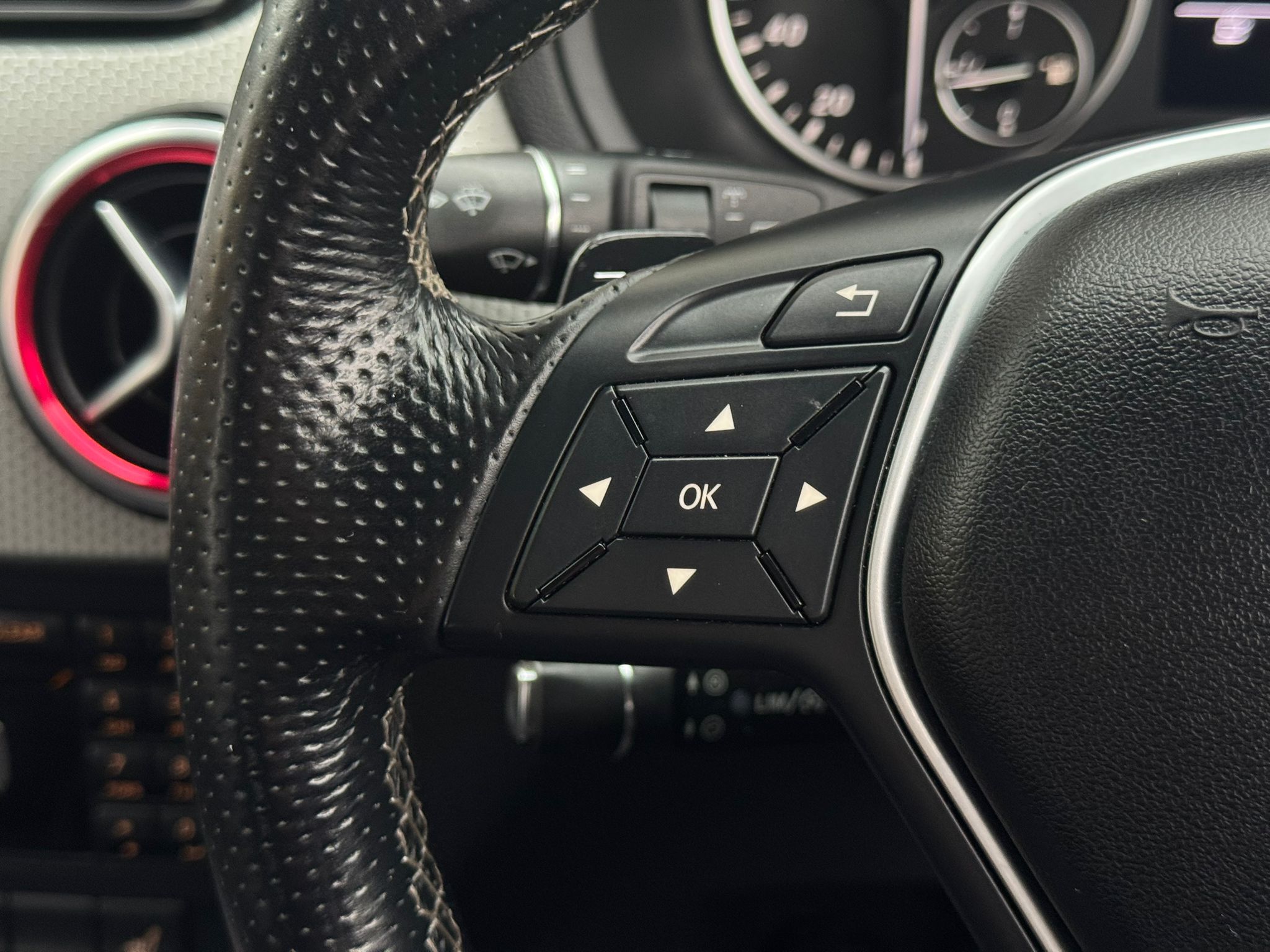 MERCEDES-BENZ B200 BLUEEFFICIENCY SPORT AUTO