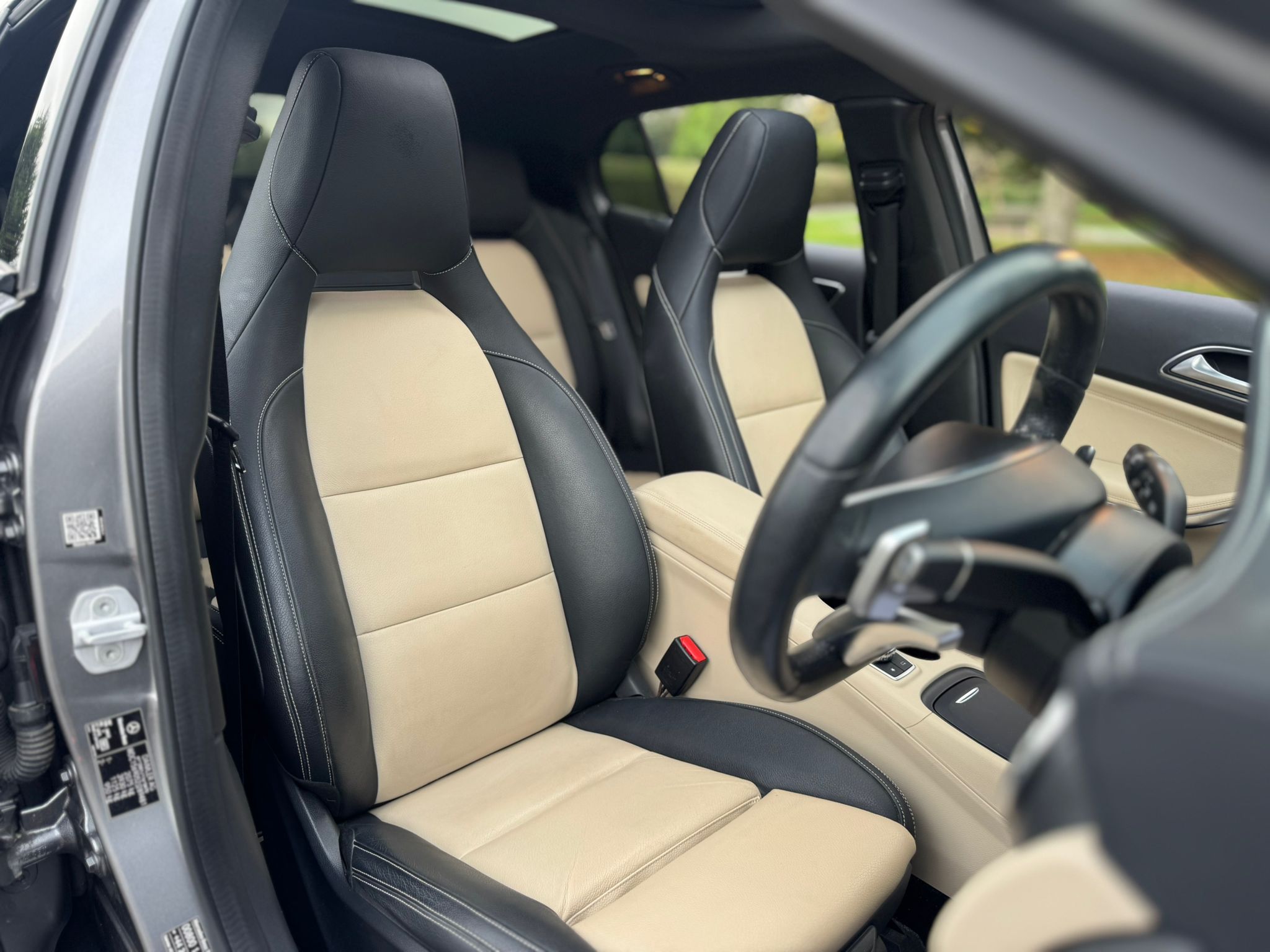 MERCEDES-BENZ GLA 220 D 4MAT AMG LINE PREM+A