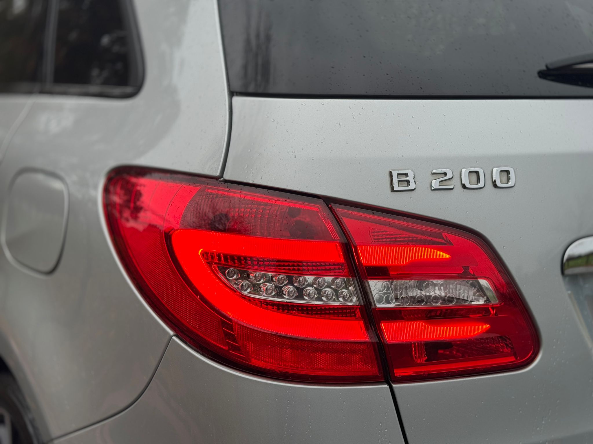 MERCEDES-BENZ B200 BLUEEFFICIENCY SPORT AUTO
