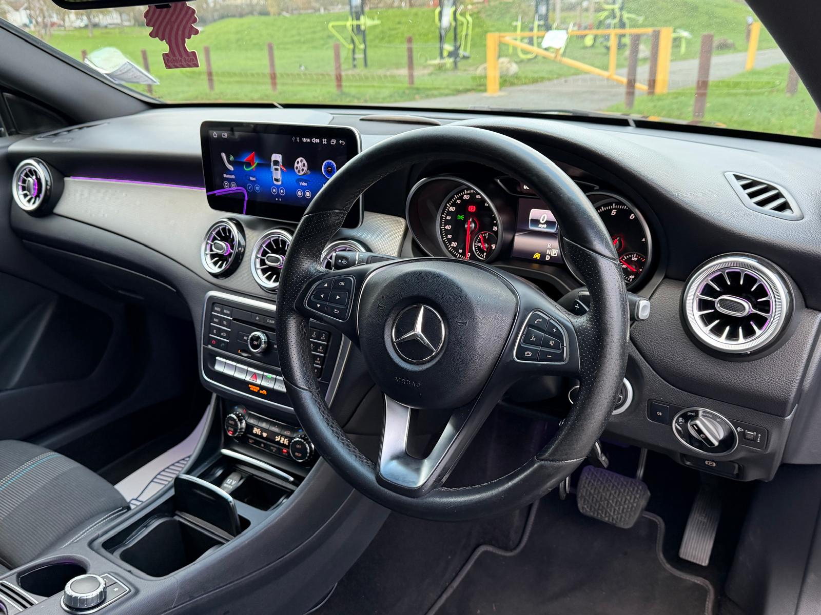 MERCEDES-BENZ CLA 180 SPORT AUTO