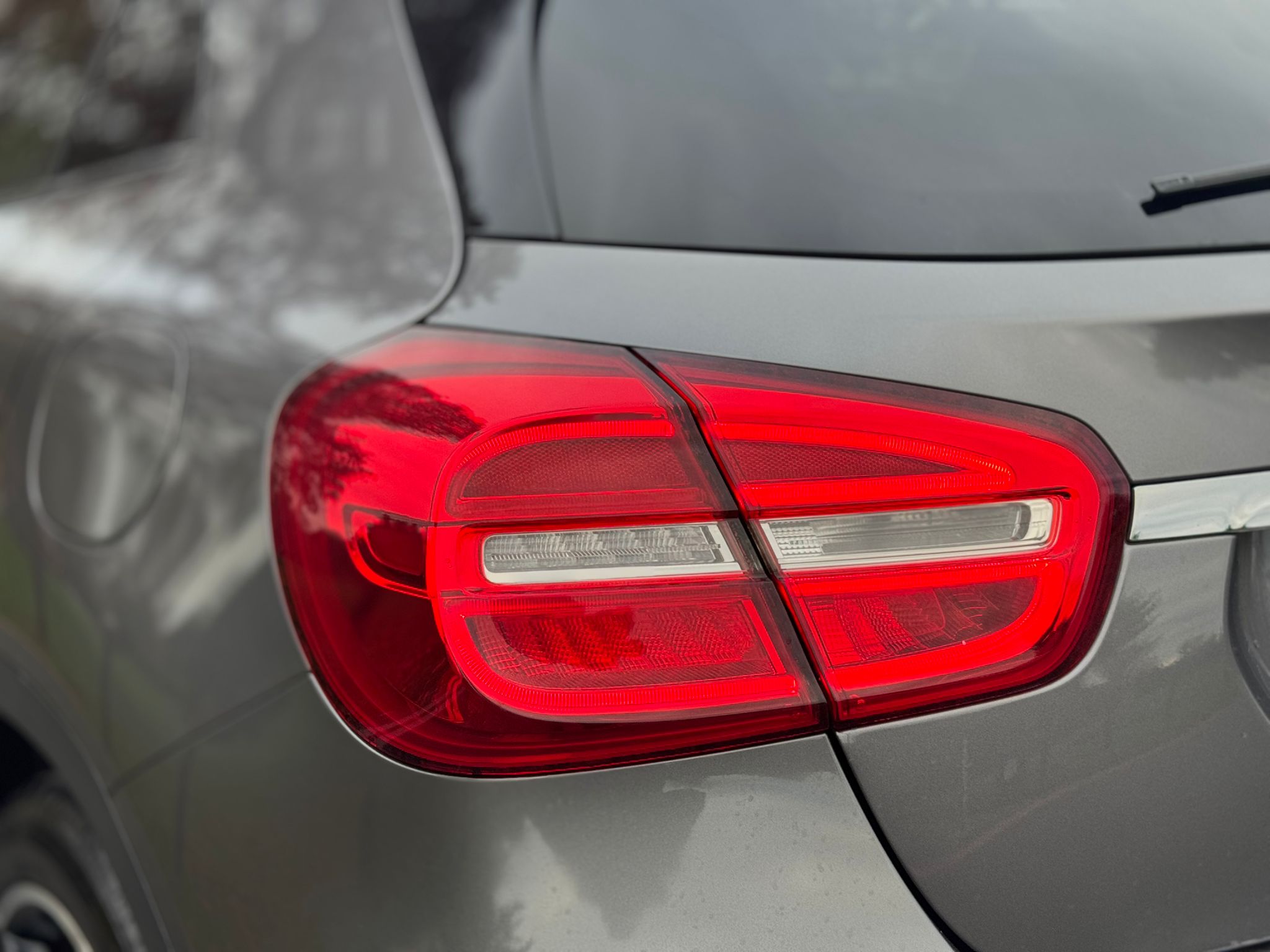 MERCEDES-BENZ GLA 220 D 4MAT AMG LINE PREM+A