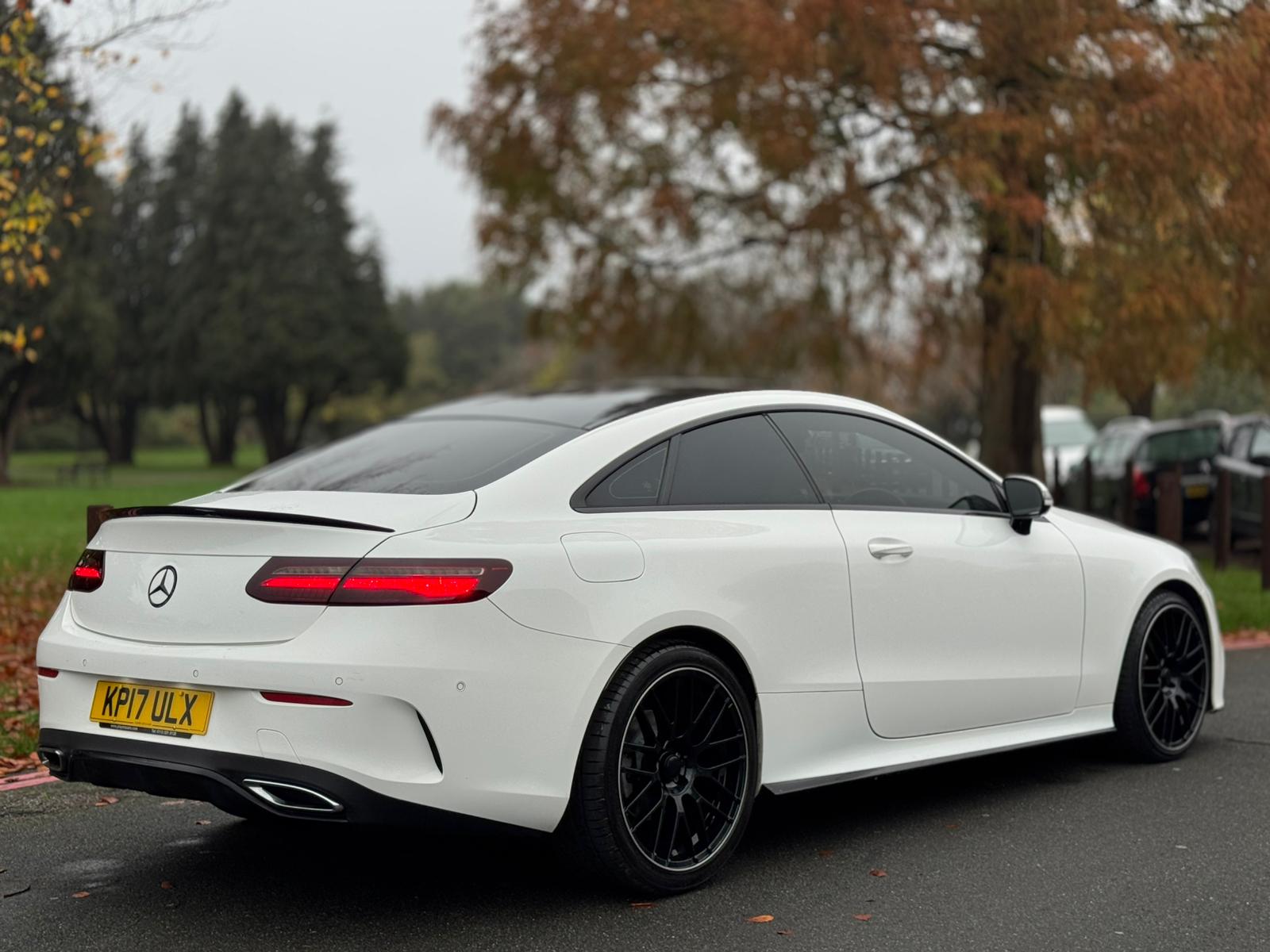 MERCEDES-BENZ E 220 D AMG LINE AUTO