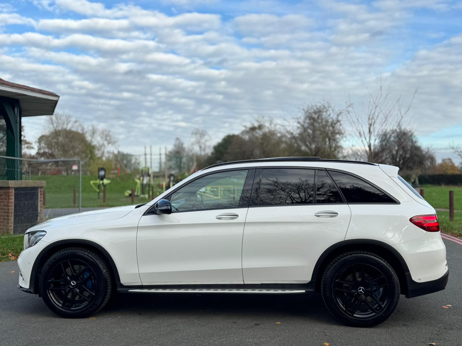 MERCEDES-BENZ GLC 220 D 4M AMG LINE PREM A