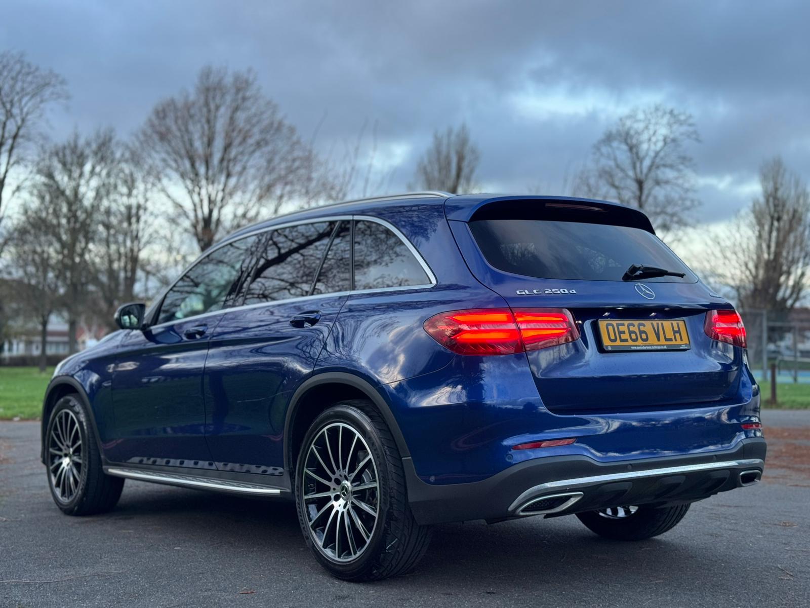 MERCEDES-BENZ GLC 250 D 4MATIC AMG LINE AUTO