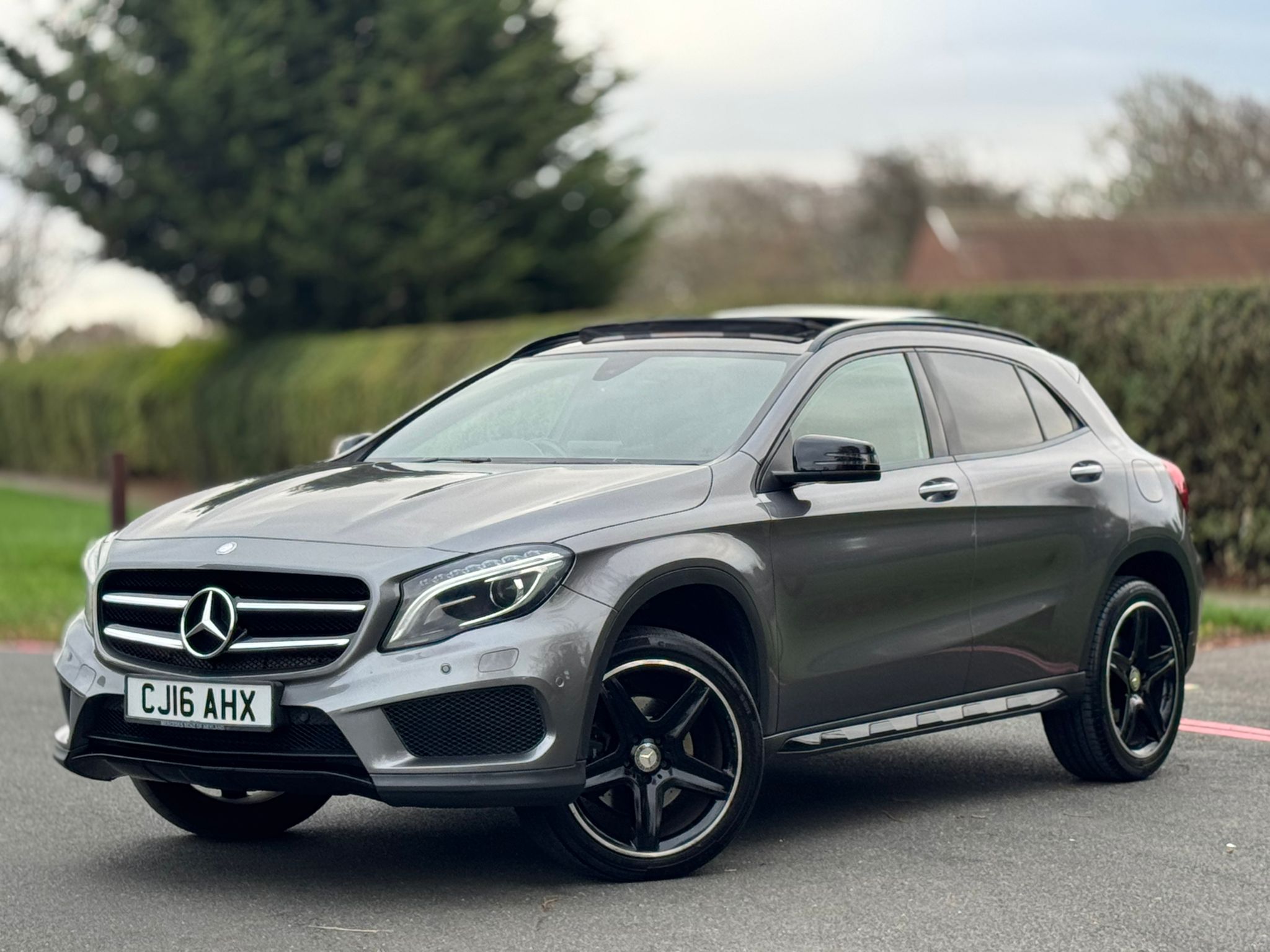 MERCEDES-BENZ GLA 220 D 4MAT AMG LINE PREM+A