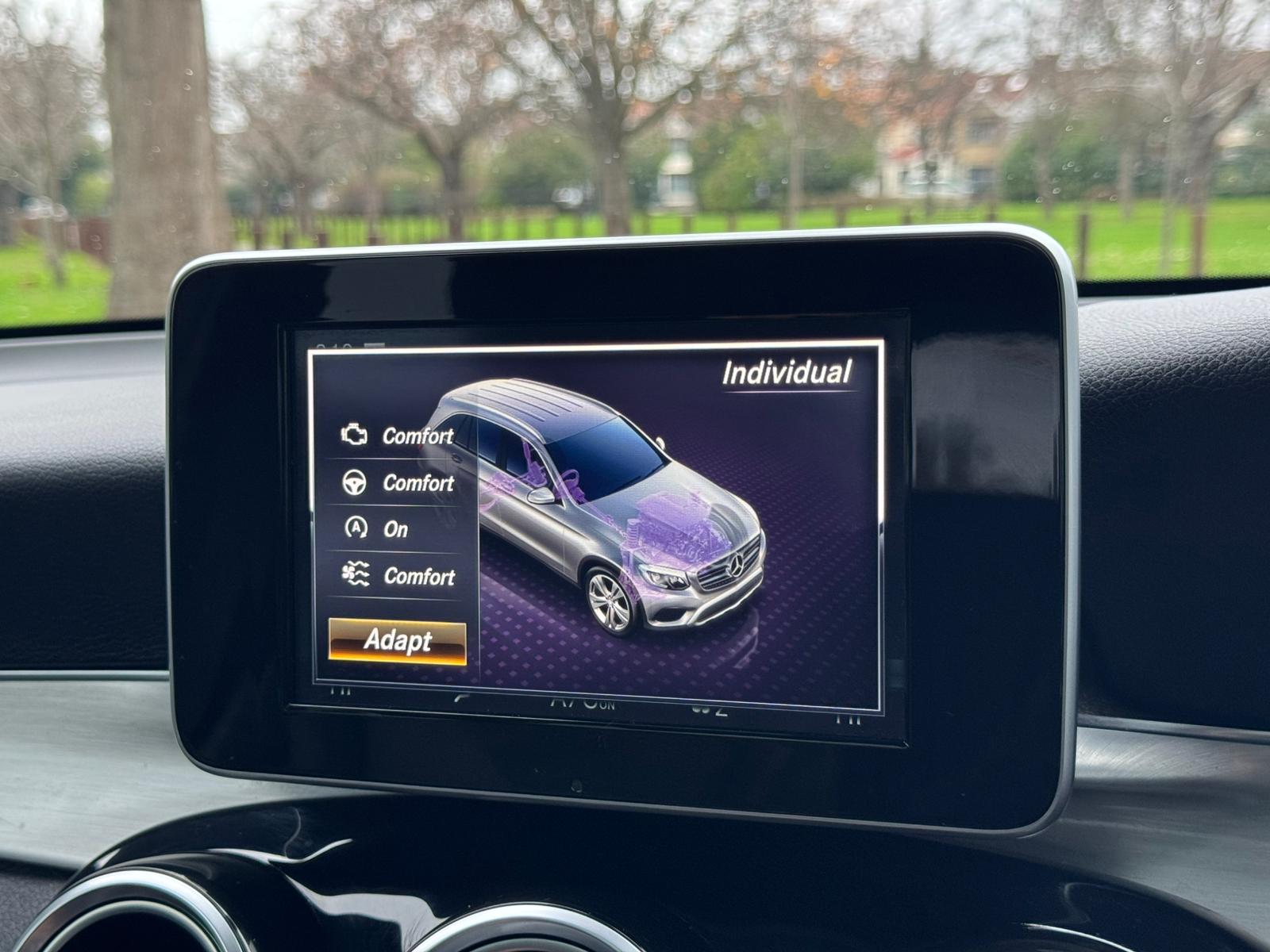 MERCEDES-BENZ GLC 220 D 4M AMG LINE PREM A