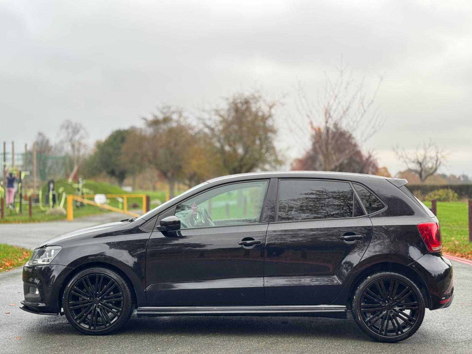 VOLKSWAGEN POLO BLUEGT