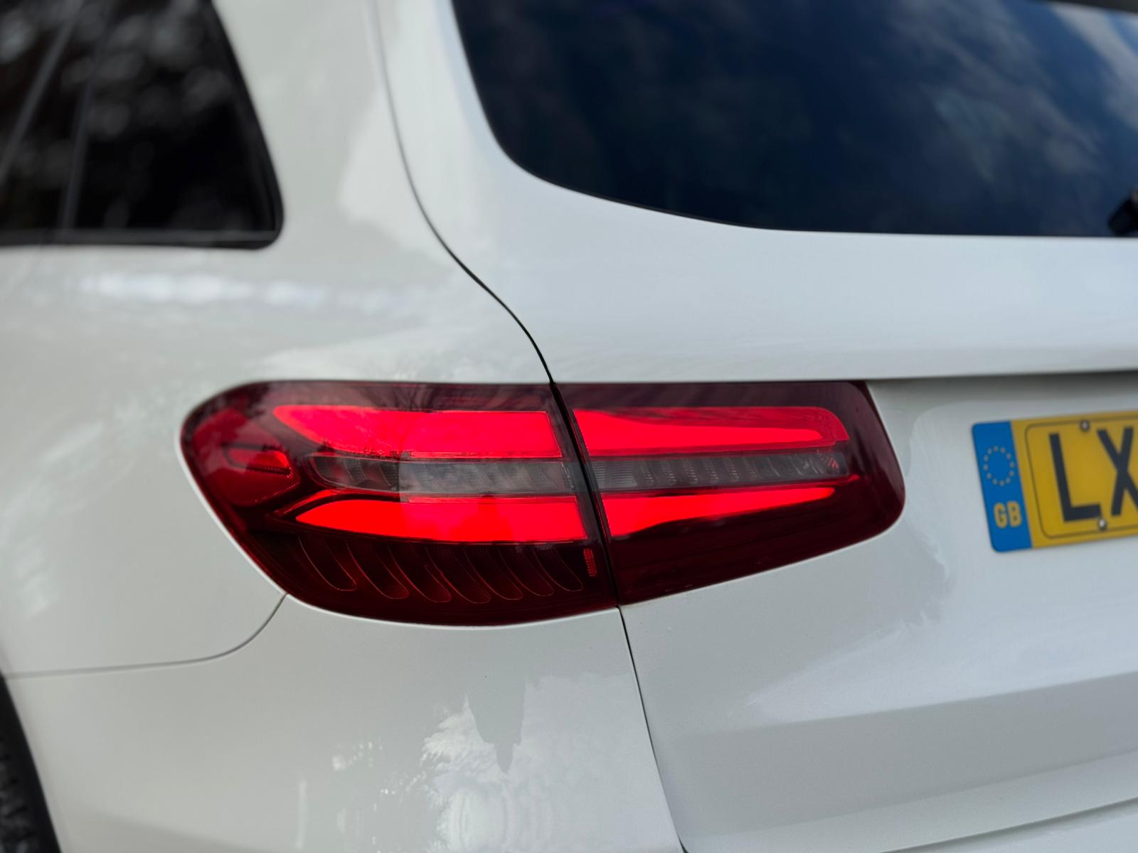 MERCEDES-BENZ GLC 220 D 4M AMG LINE PREM A