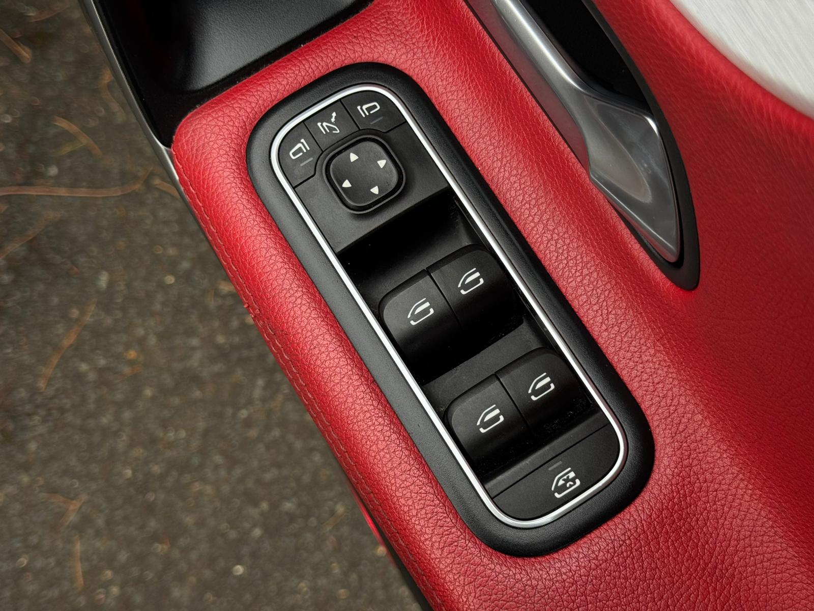 MERCEDES-BENZ CLA 200 AMG LINE PREMIUM + A