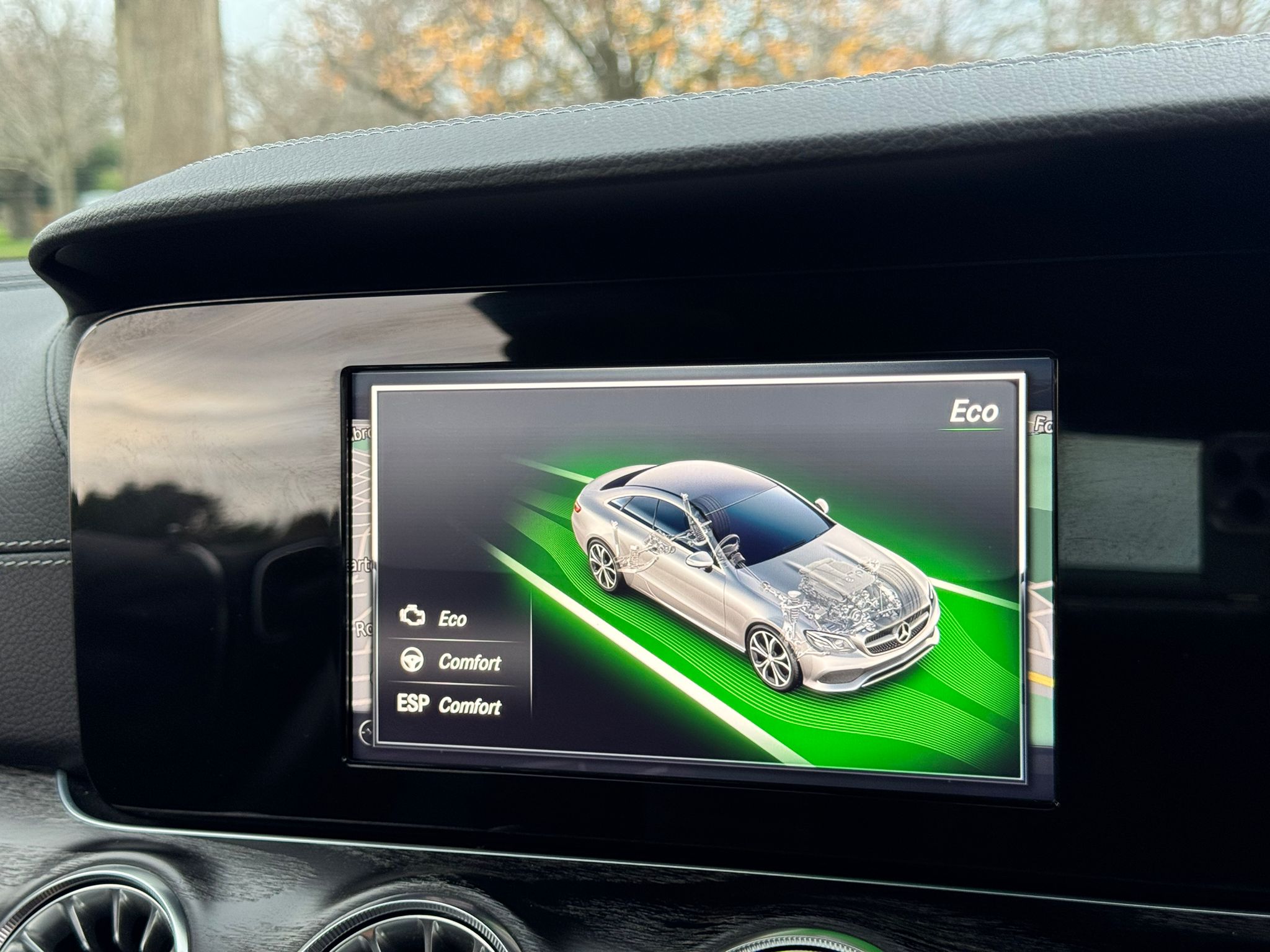 MERCEDES-BENZ E 220 D AMG LINE PREMIUM AUTO