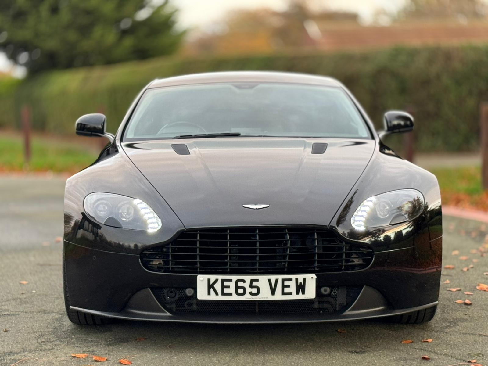 ASTON MARTIN VANTAGE V8 AUTO