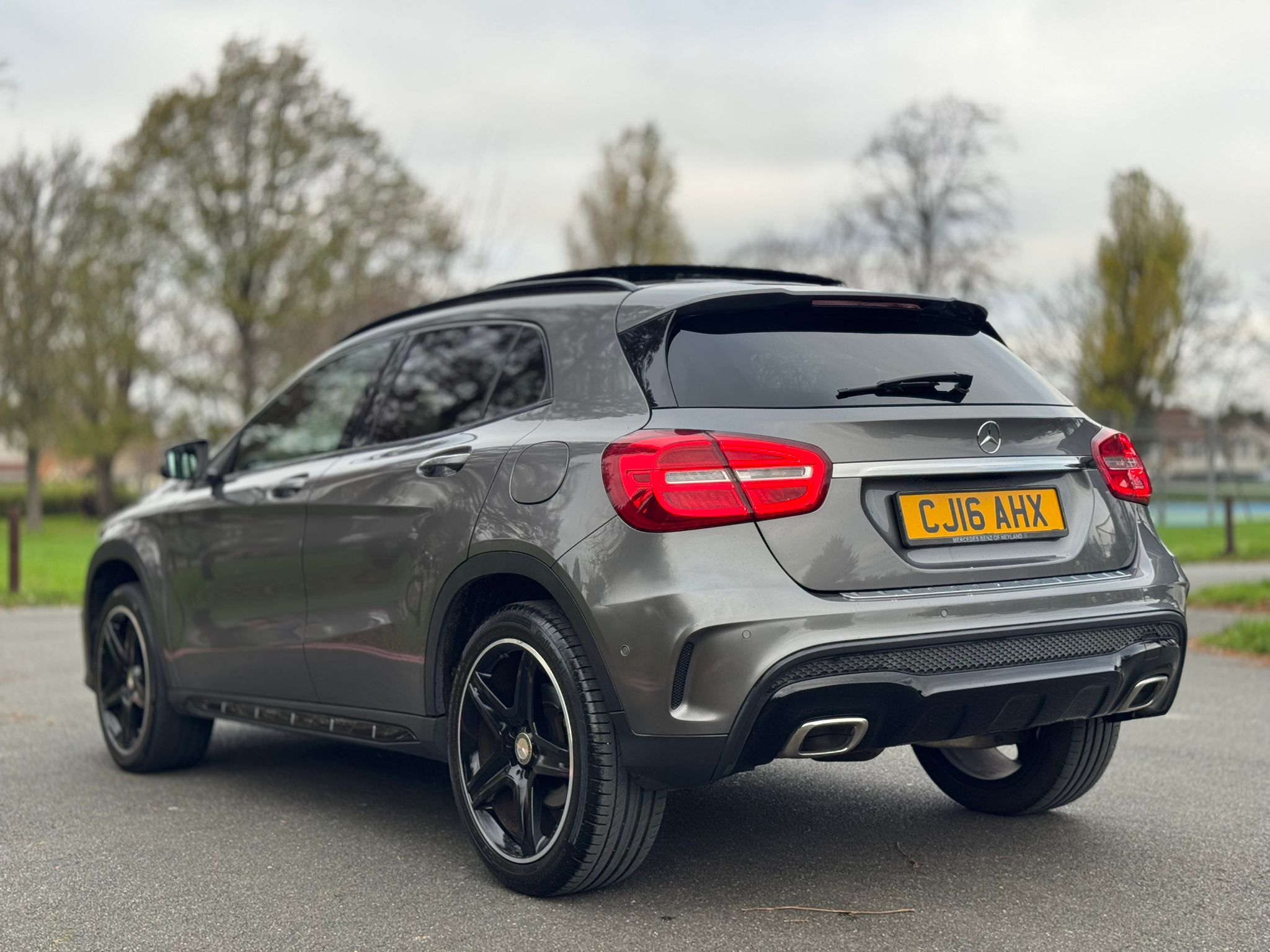MERCEDES-BENZ GLA 220 D 4MAT AMG LINE PREM+A