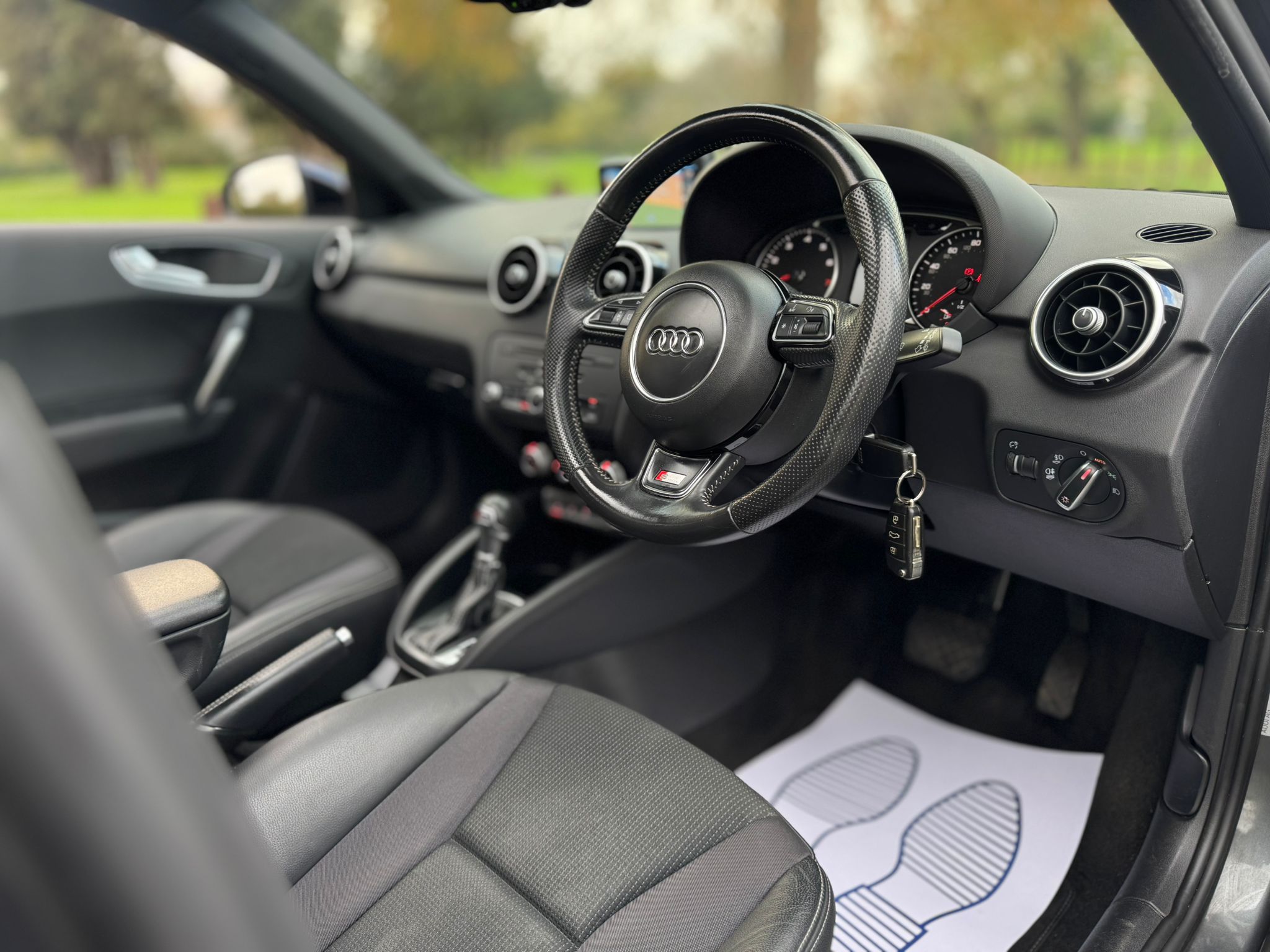 AUDI A1 S LINE BLACK ED-N TFSI S-A