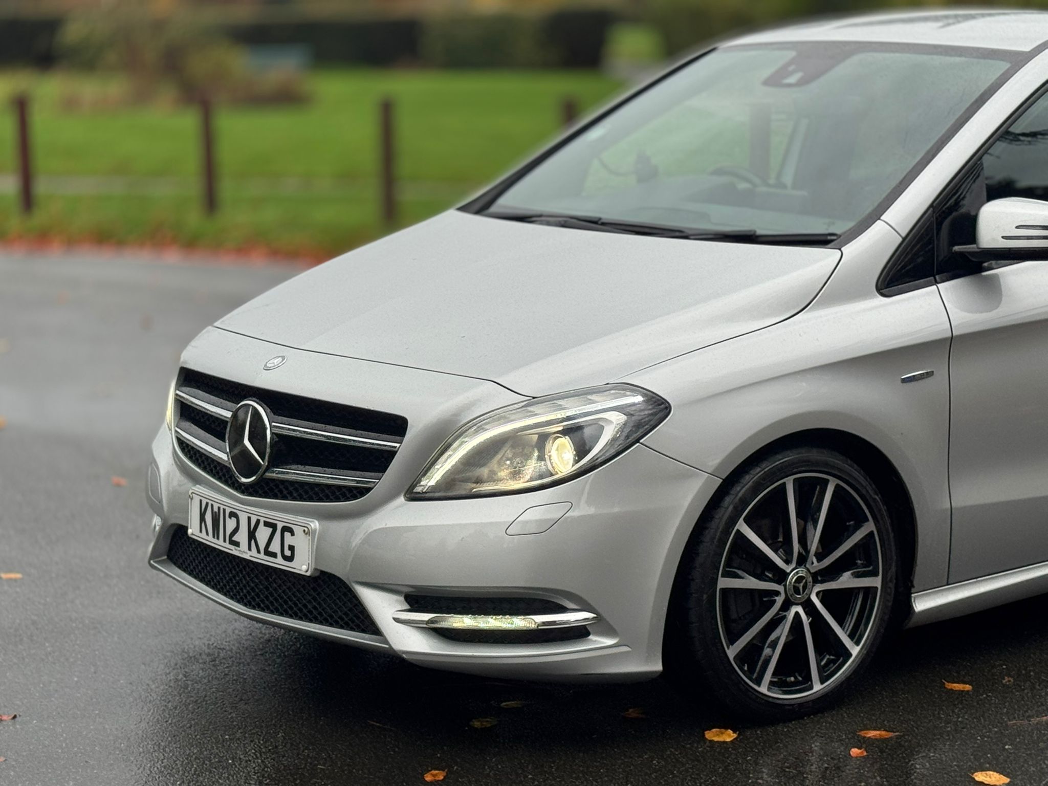 MERCEDES-BENZ B200 BLUEEFFICIENCY SPORT AUTO