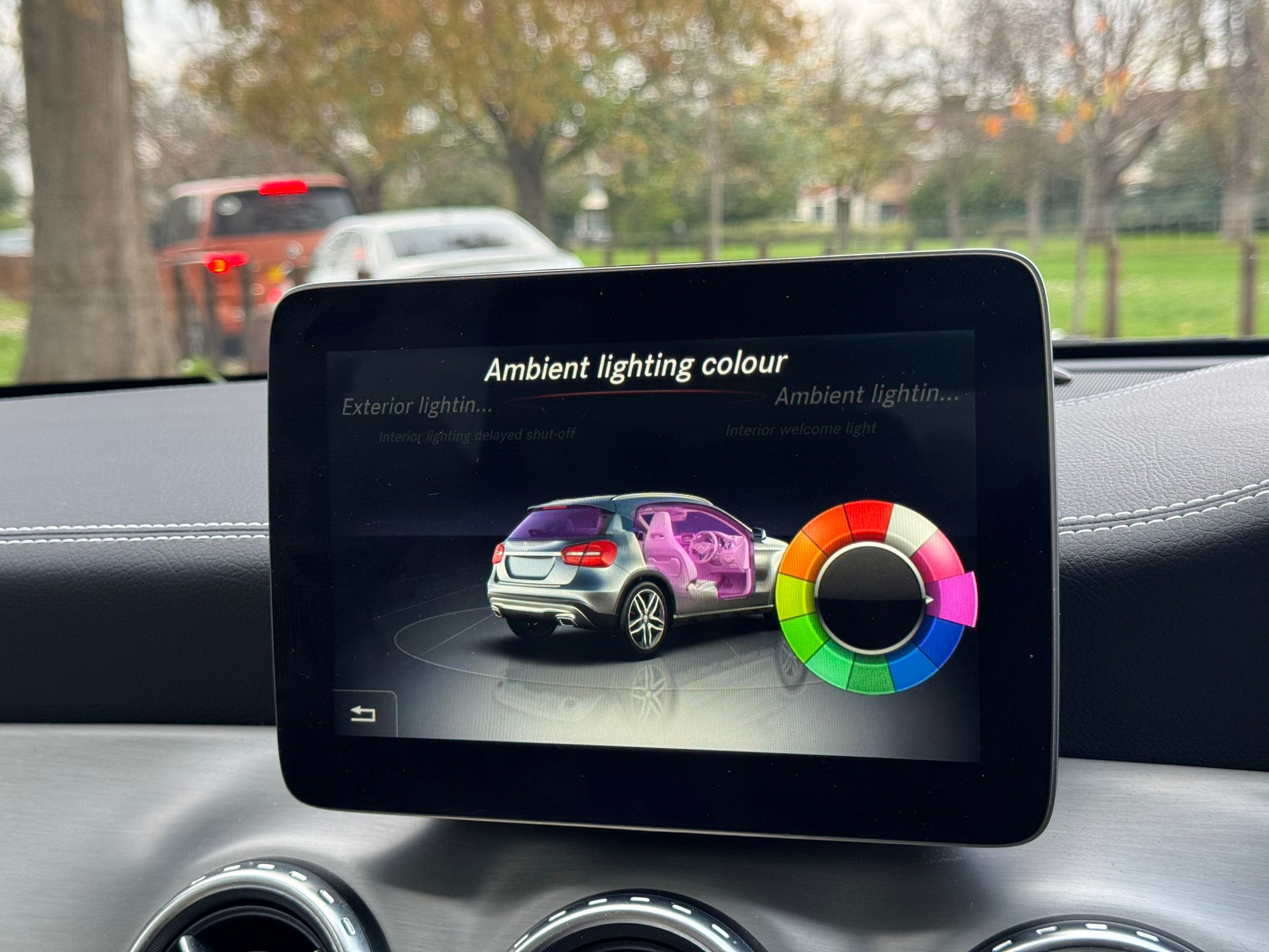 MERCEDES-BENZ GLA 220 D 4MAT AMG LINE PREM+A