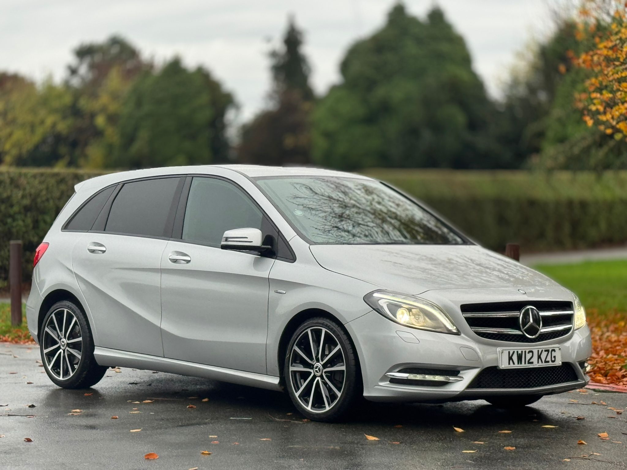 MERCEDES-BENZ B200 BLUEEFFICIENCY SPORT AUTO