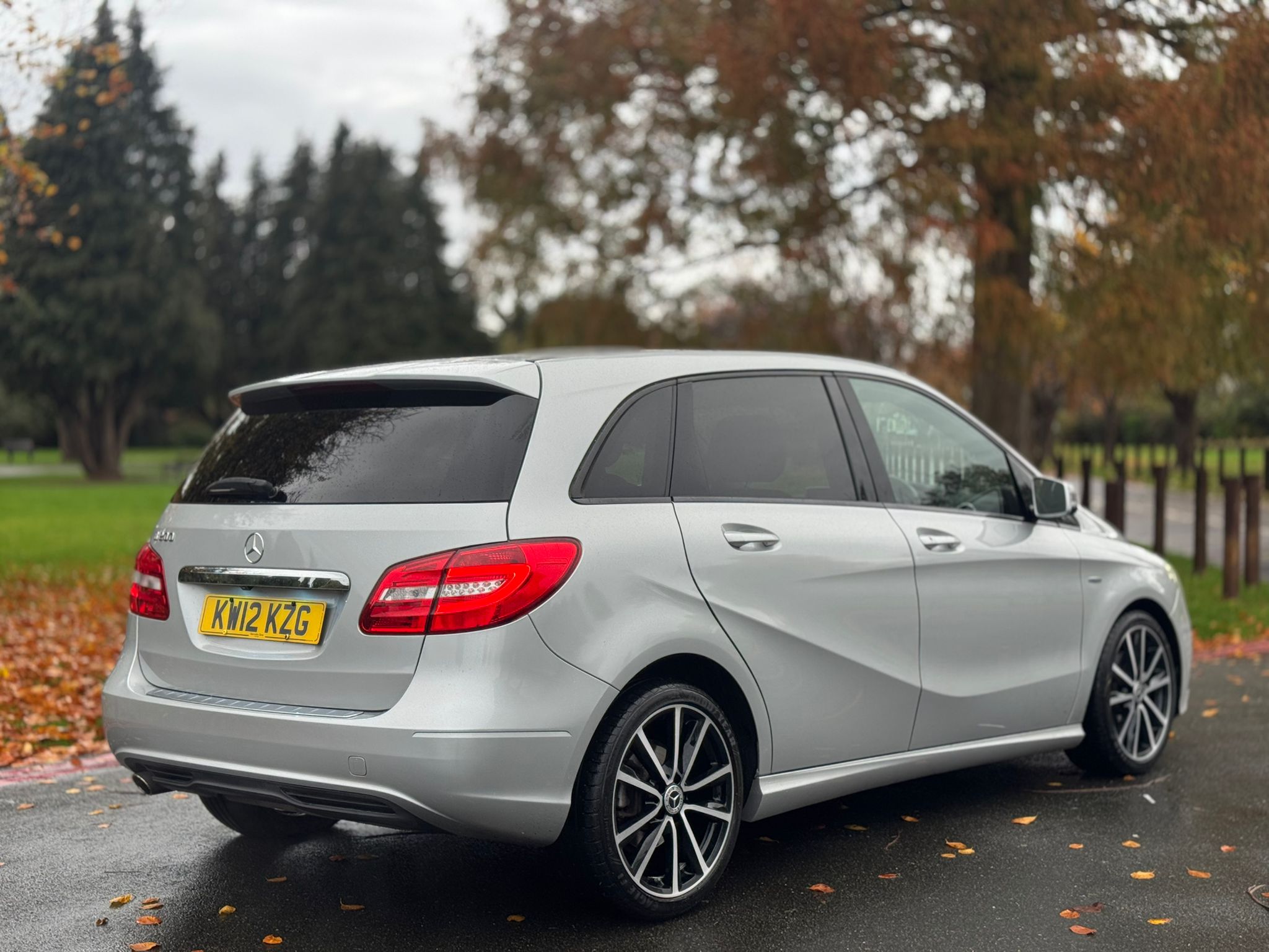 MERCEDES-BENZ B200 BLUEEFFICIENCY SPORT AUTO