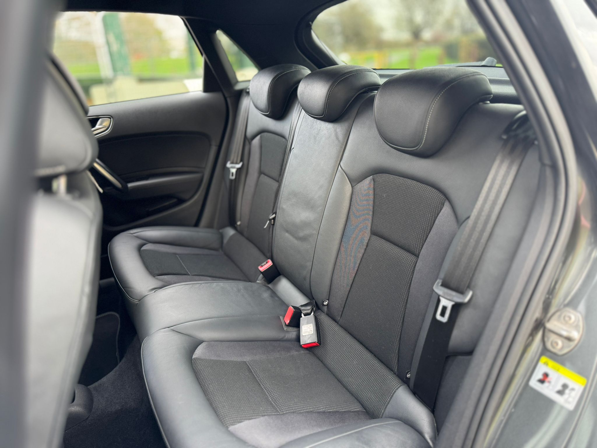 AUDI A1 S LINE BLACK ED-N TFSI S-A