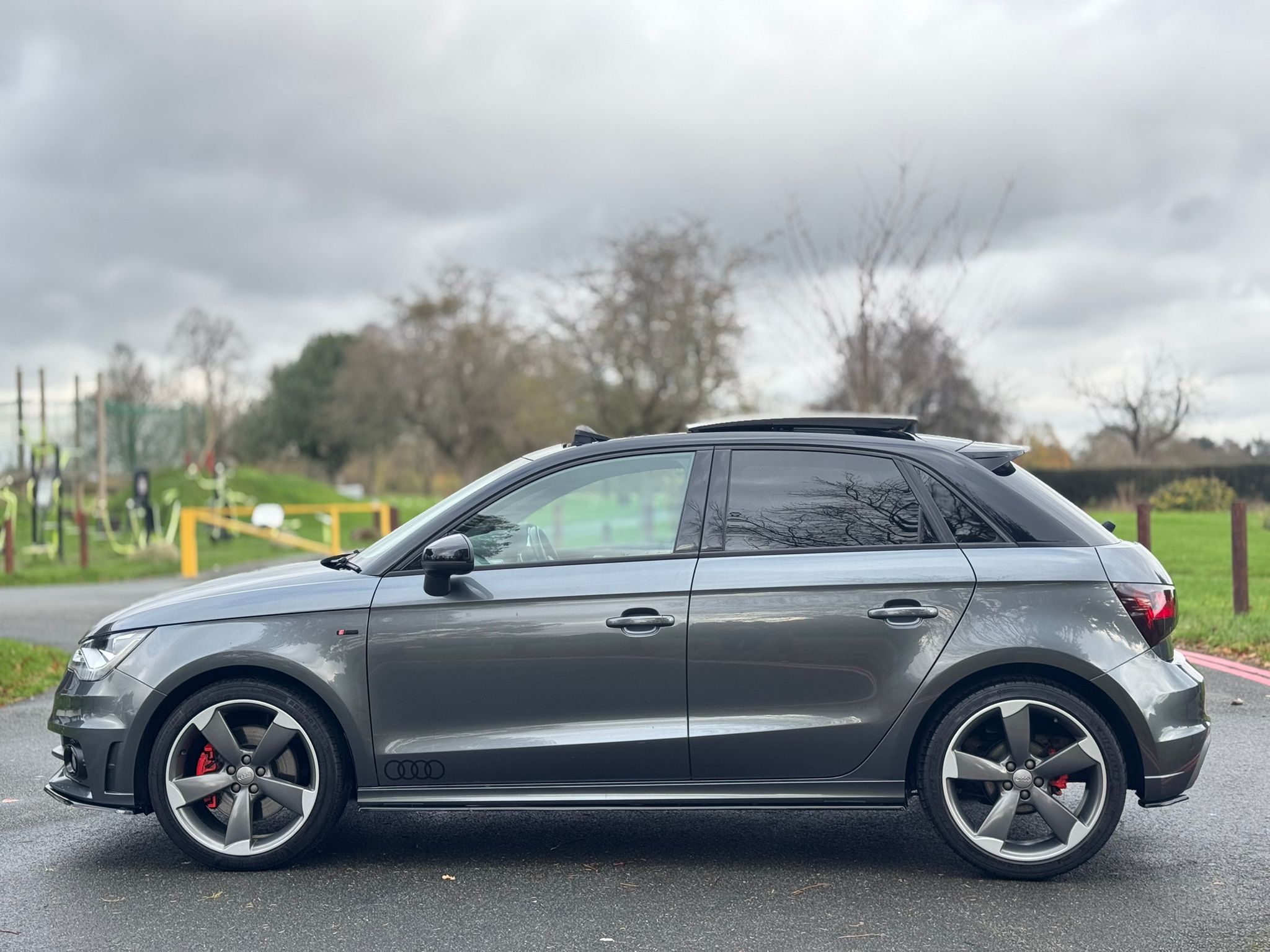 AUDI A1 S LINE BLACK ED-N TFSI S-A