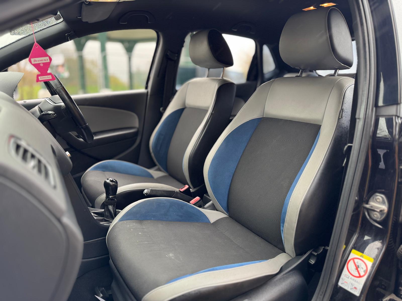 VOLKSWAGEN POLO BLUEGT