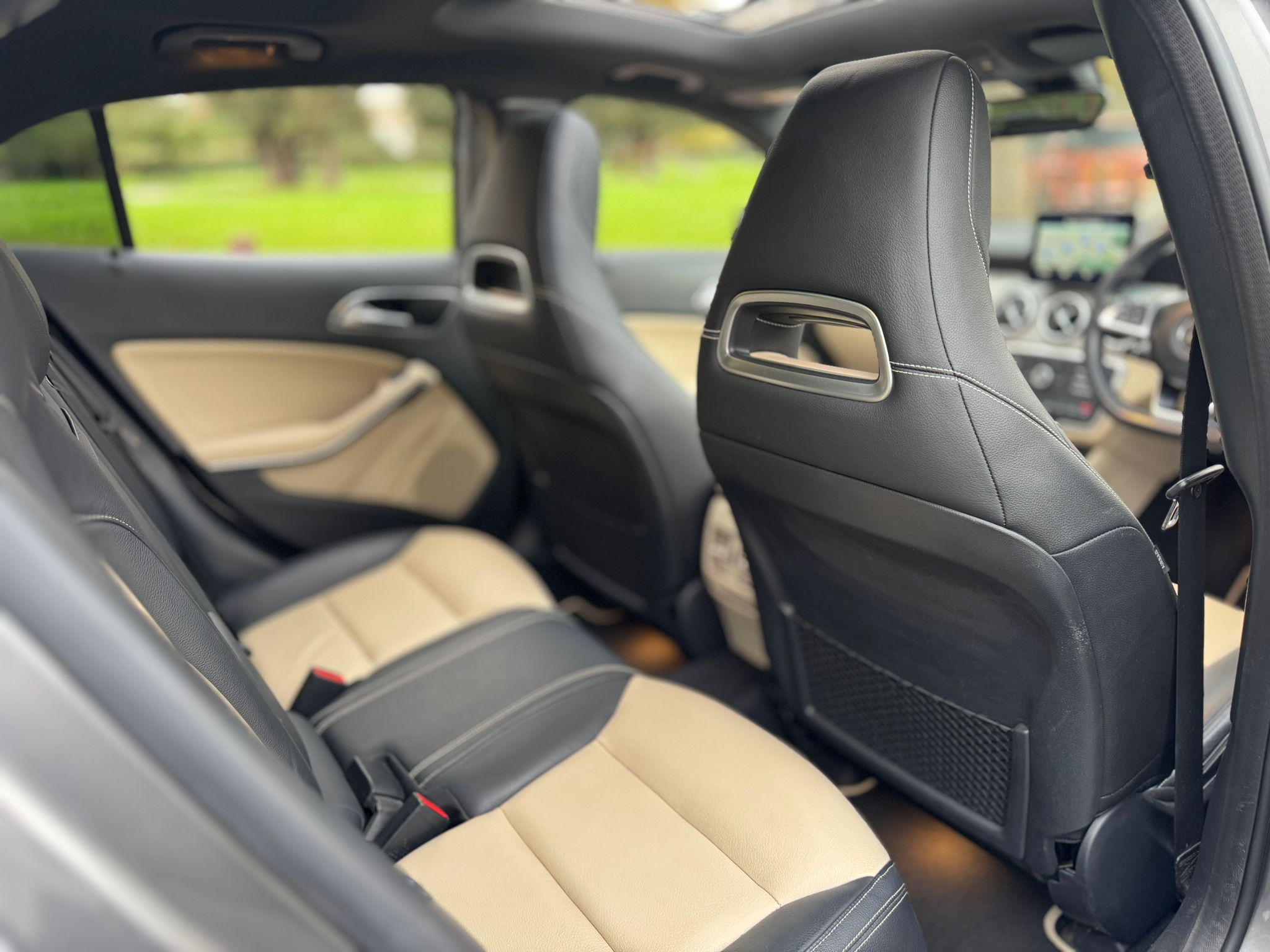 MERCEDES-BENZ GLA 220 D 4MAT AMG LINE PREM+A