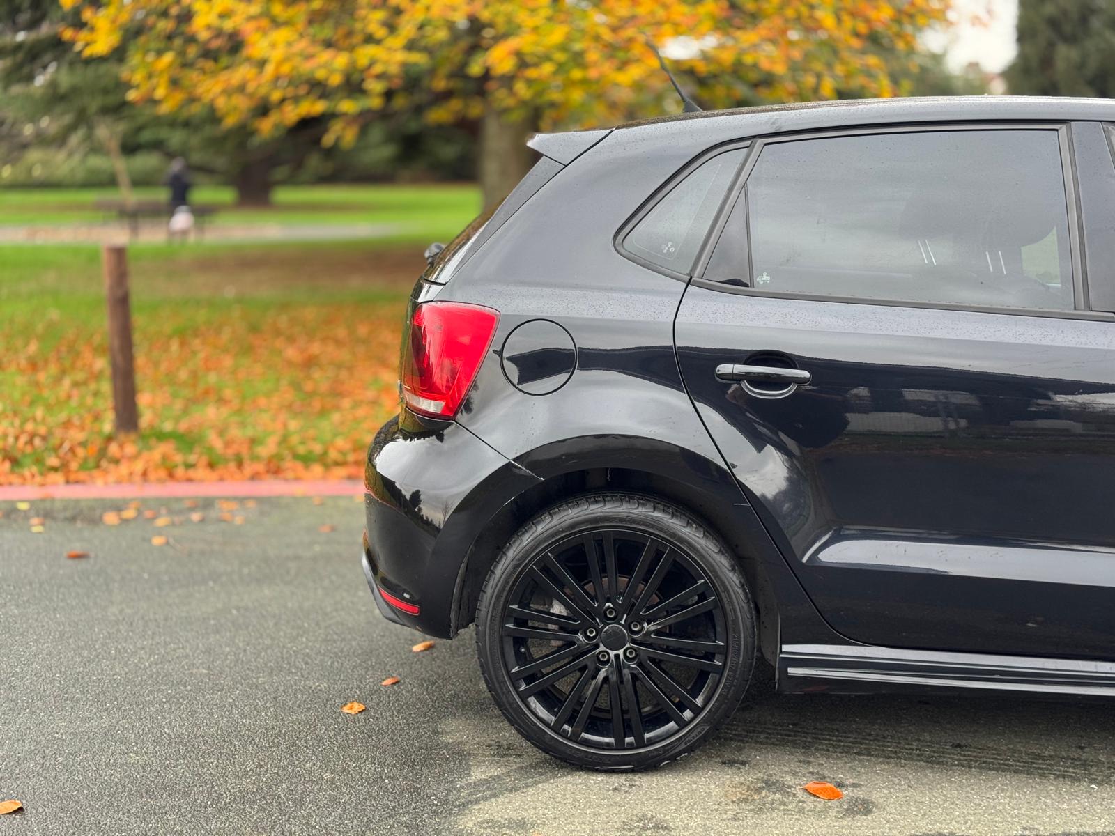 VOLKSWAGEN POLO BLUEGT