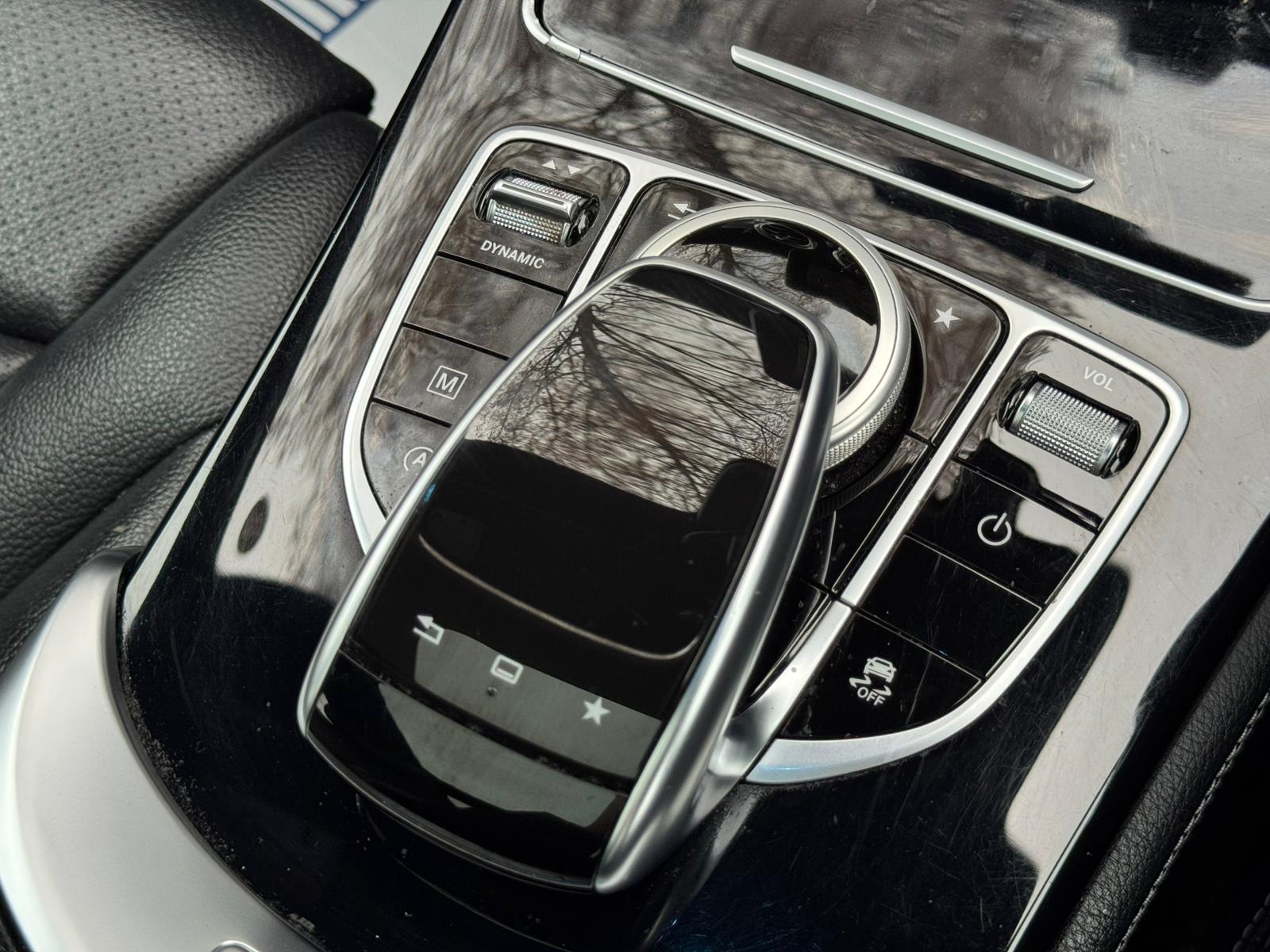 MERCEDES-BENZ GLC 220 D 4M AMG LINE PREM A