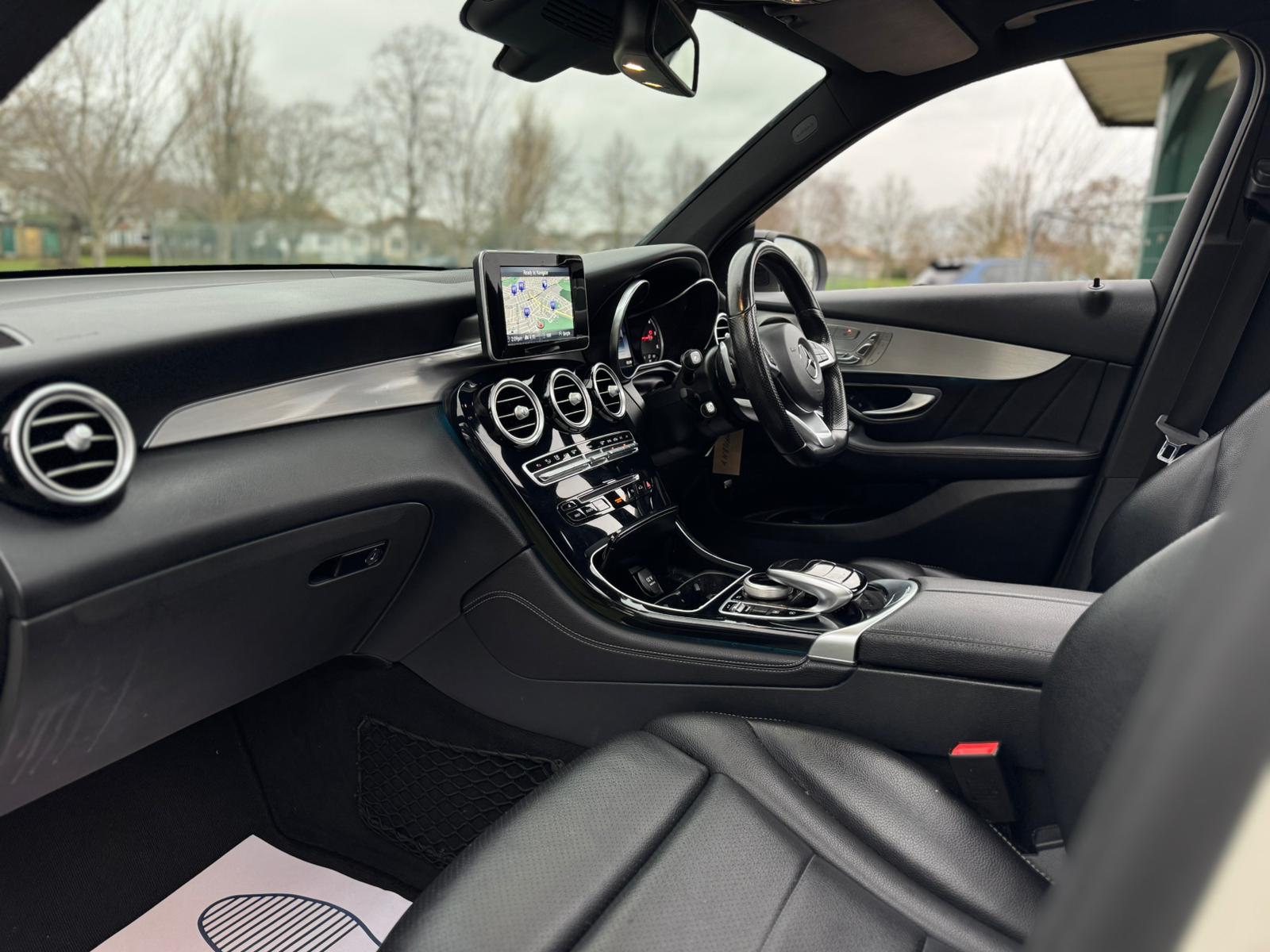 MERCEDES-BENZ GLC 220 D 4M AMG LINE PREM A