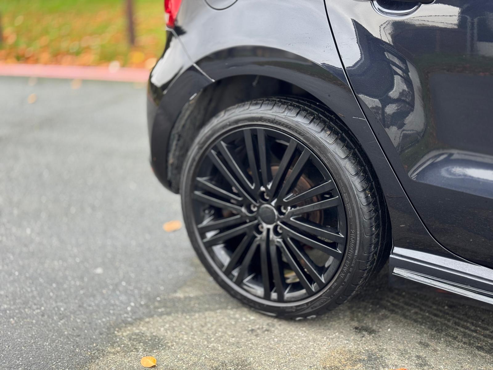 VOLKSWAGEN POLO BLUEGT