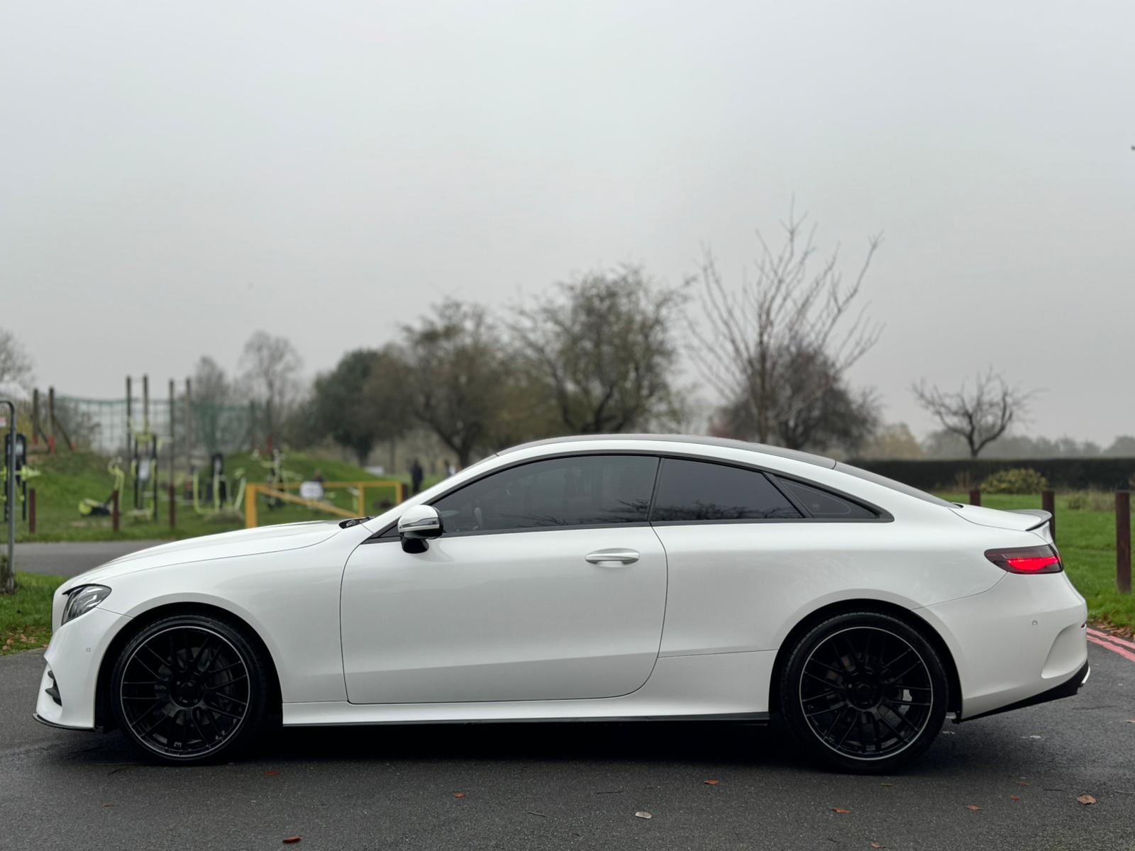 MERCEDES-BENZ E 220 D AMG LINE AUTO