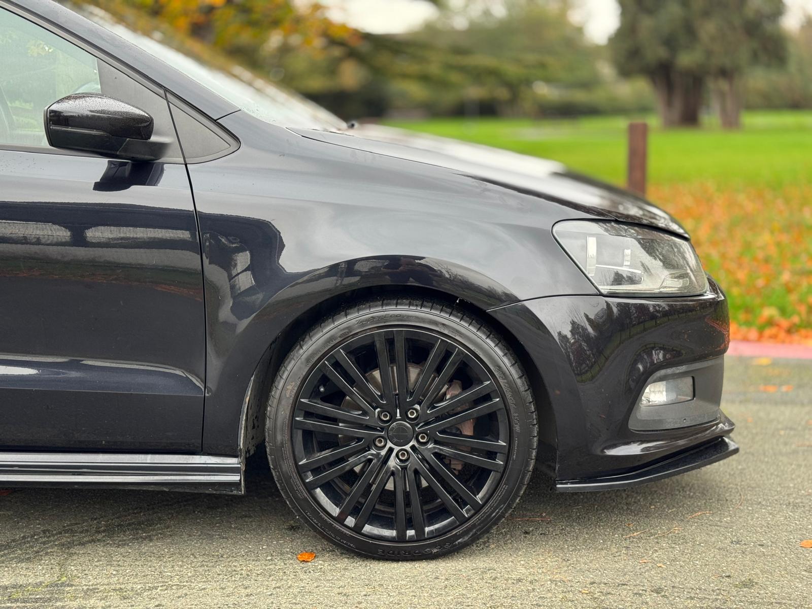 VOLKSWAGEN POLO BLUEGT