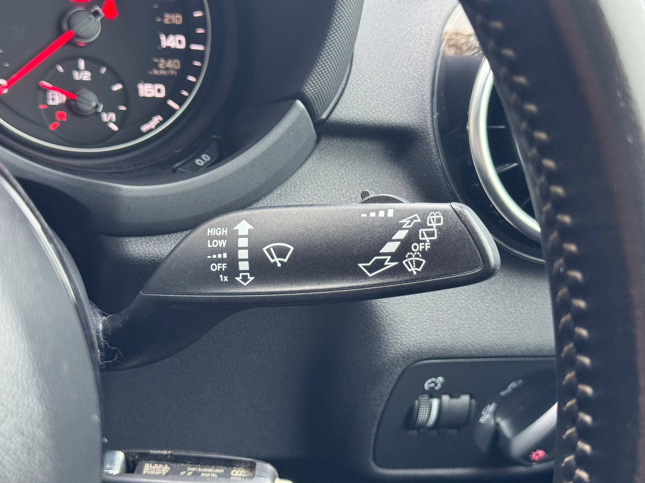 AUDI A1 S LINE BLACK ED-N TFSI S-A