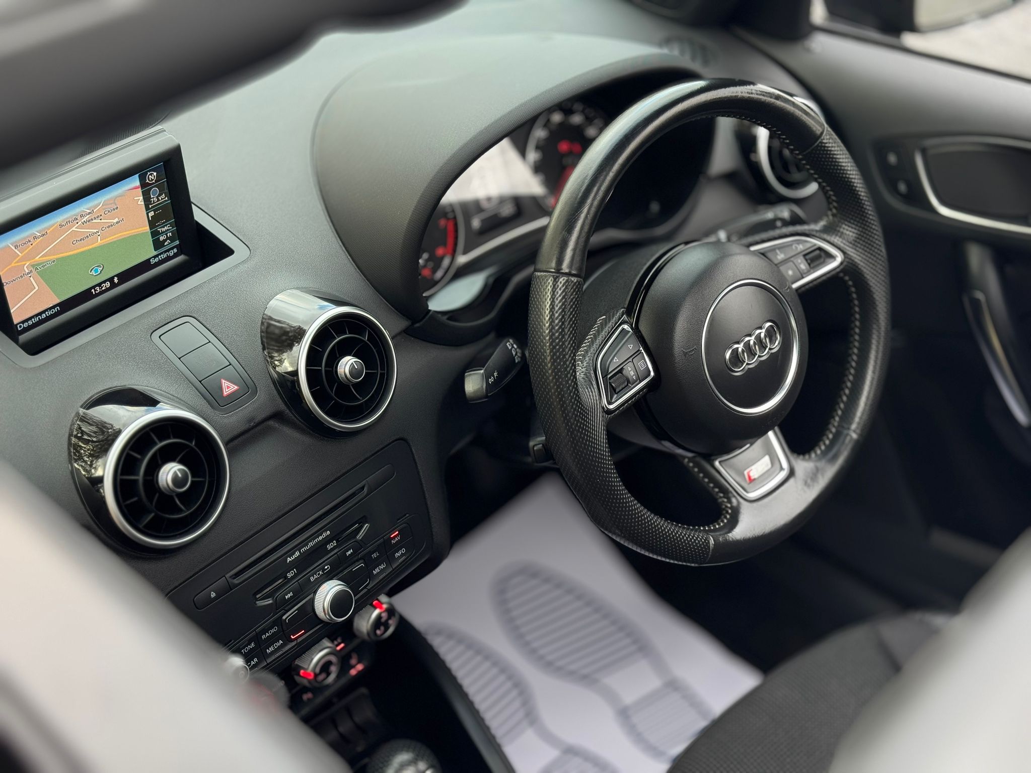 AUDI A1 S LINE BLACK ED-N TFSI S-A