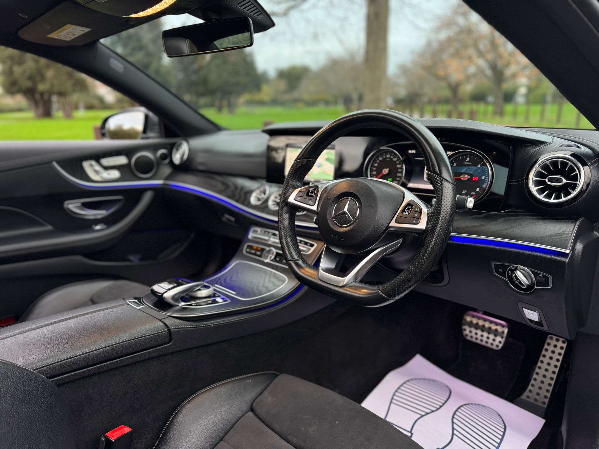 MERCEDES-BENZ E 220 D AMG LINE PREMIUM AUTO