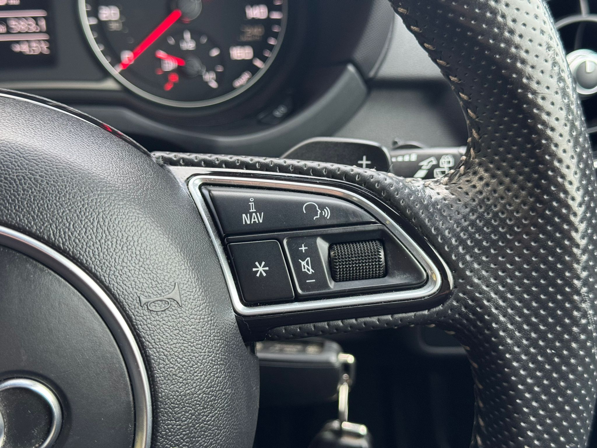 AUDI A1 S LINE BLACK ED-N TFSI S-A