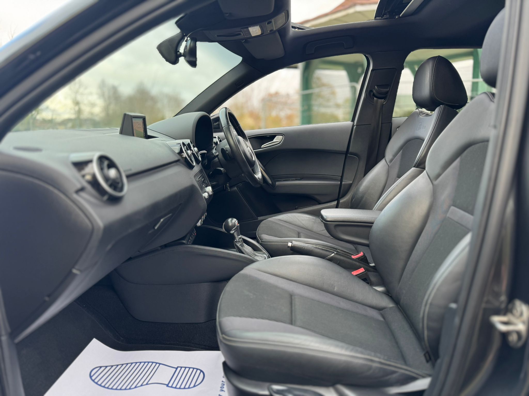 AUDI A1 S LINE BLACK ED-N TFSI S-A