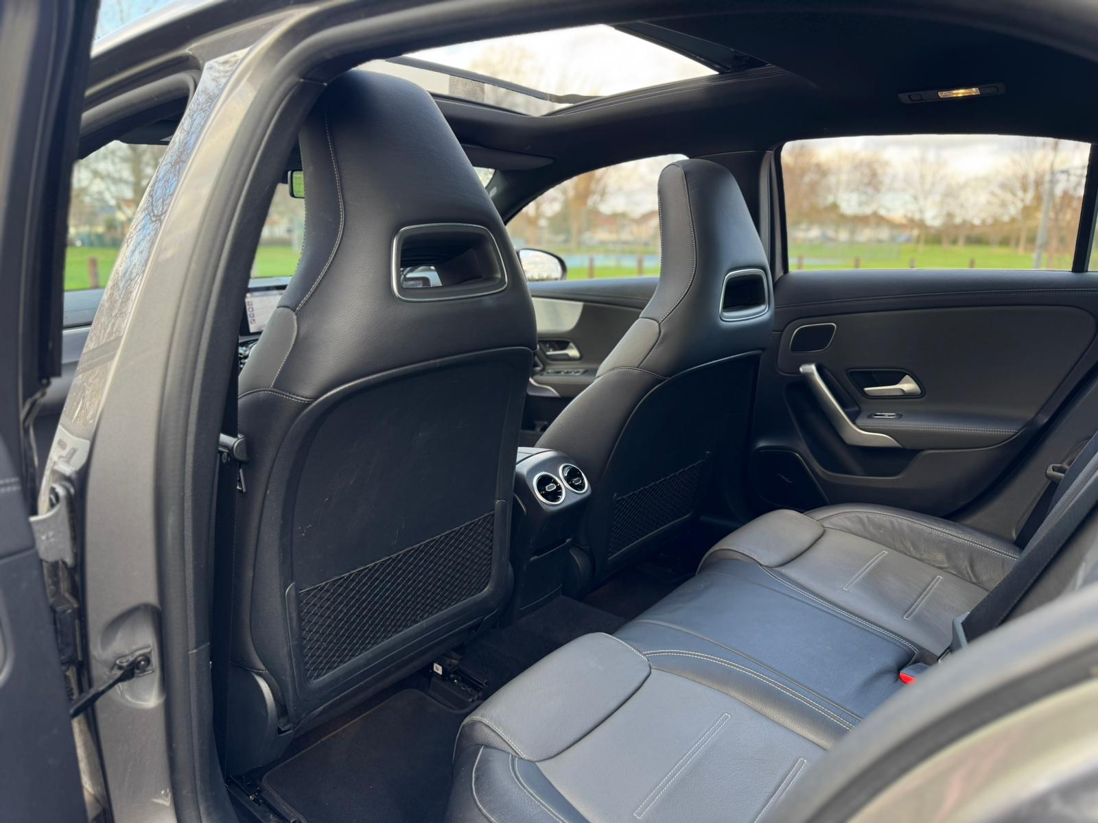 MERCEDES-BENZ AMG A 35 4MATIC PREMIUM + AUTO