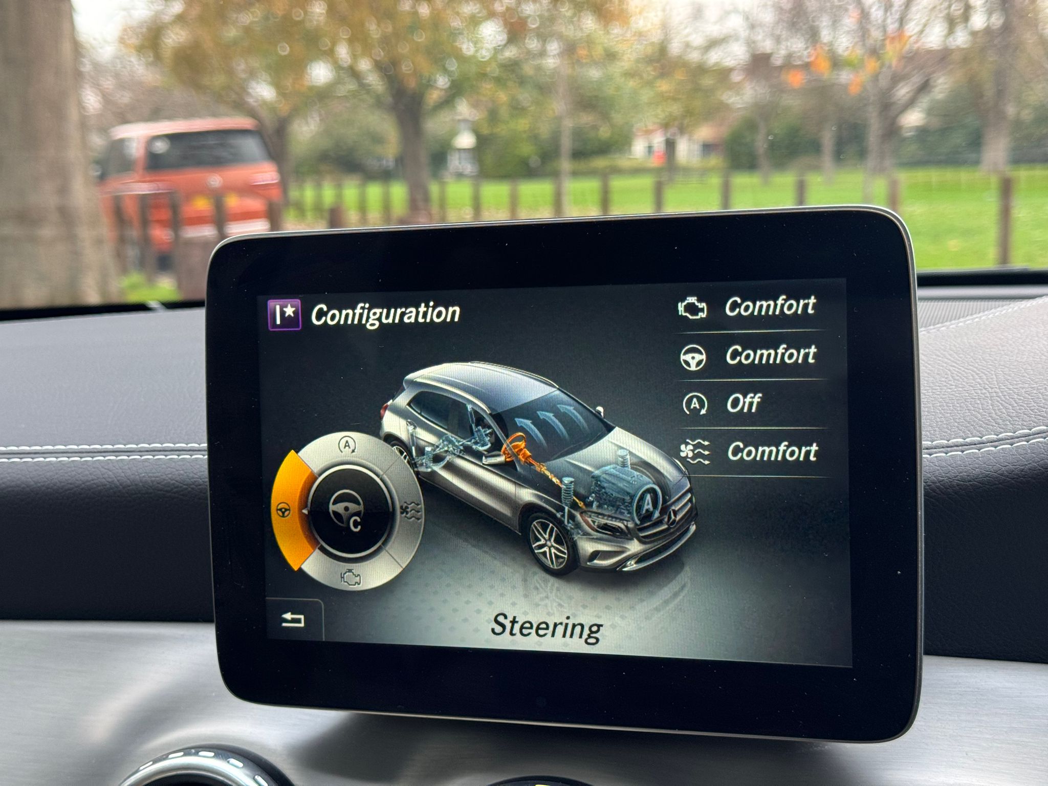 MERCEDES-BENZ GLA 220 D 4MAT AMG LINE PREM+A