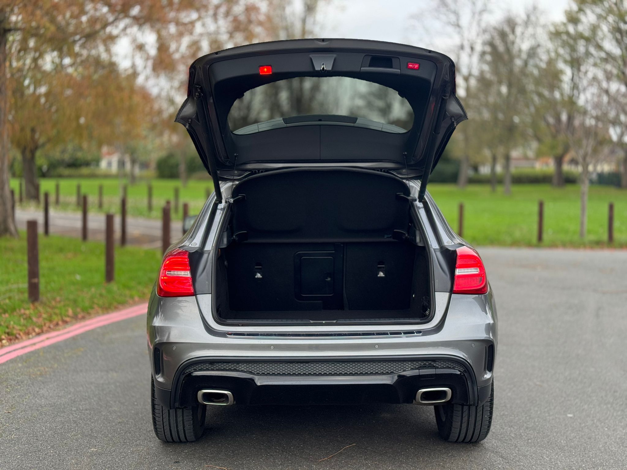 MERCEDES-BENZ GLA 220 D 4MAT AMG LINE PREM+A