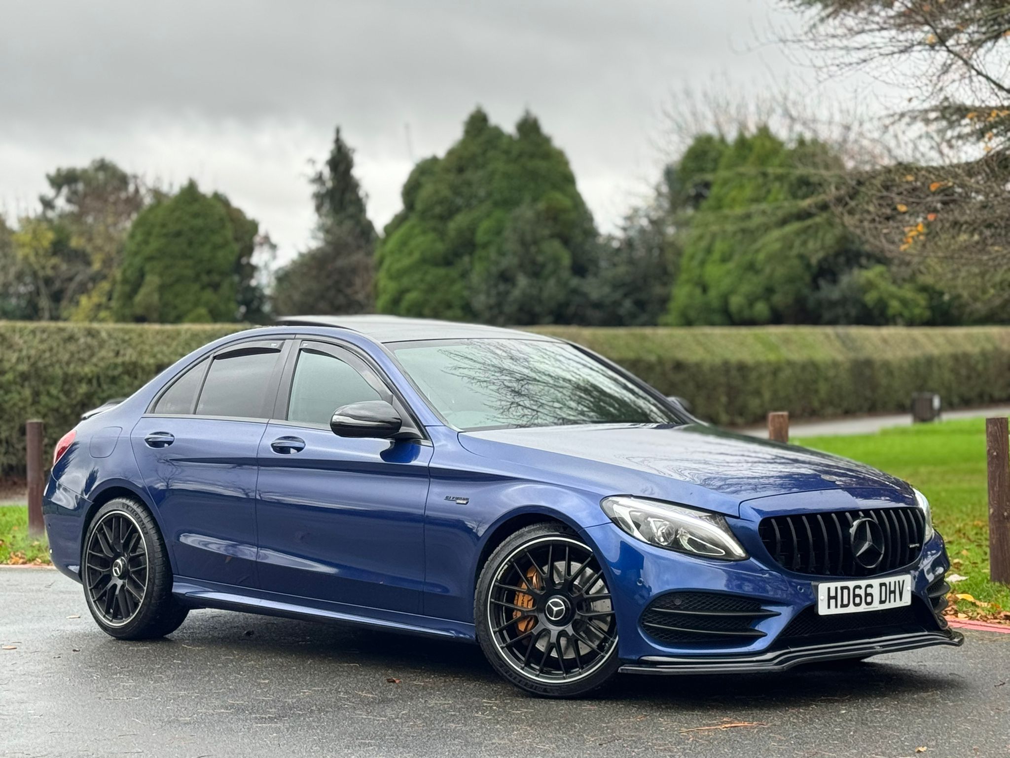 MERCEDES-BENZ AMG C 43 PREMIUM + 4MATIC A