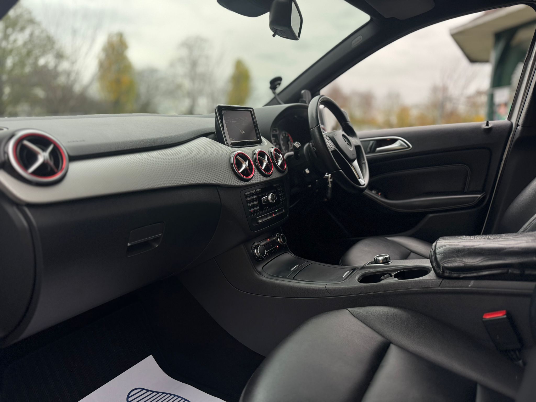 MERCEDES-BENZ B200 BLUEEFFICIENCY SPORT AUTO