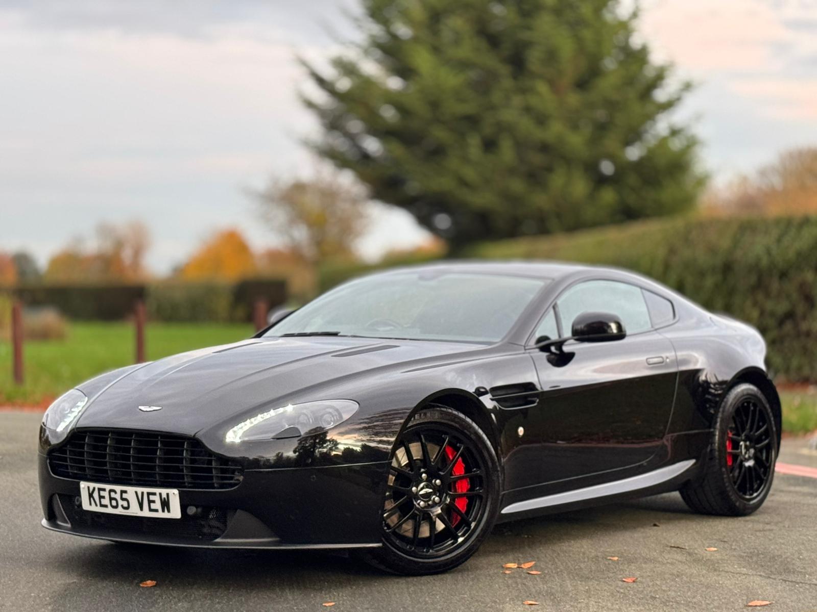 ASTON MARTIN VANTAGE V8 AUTO