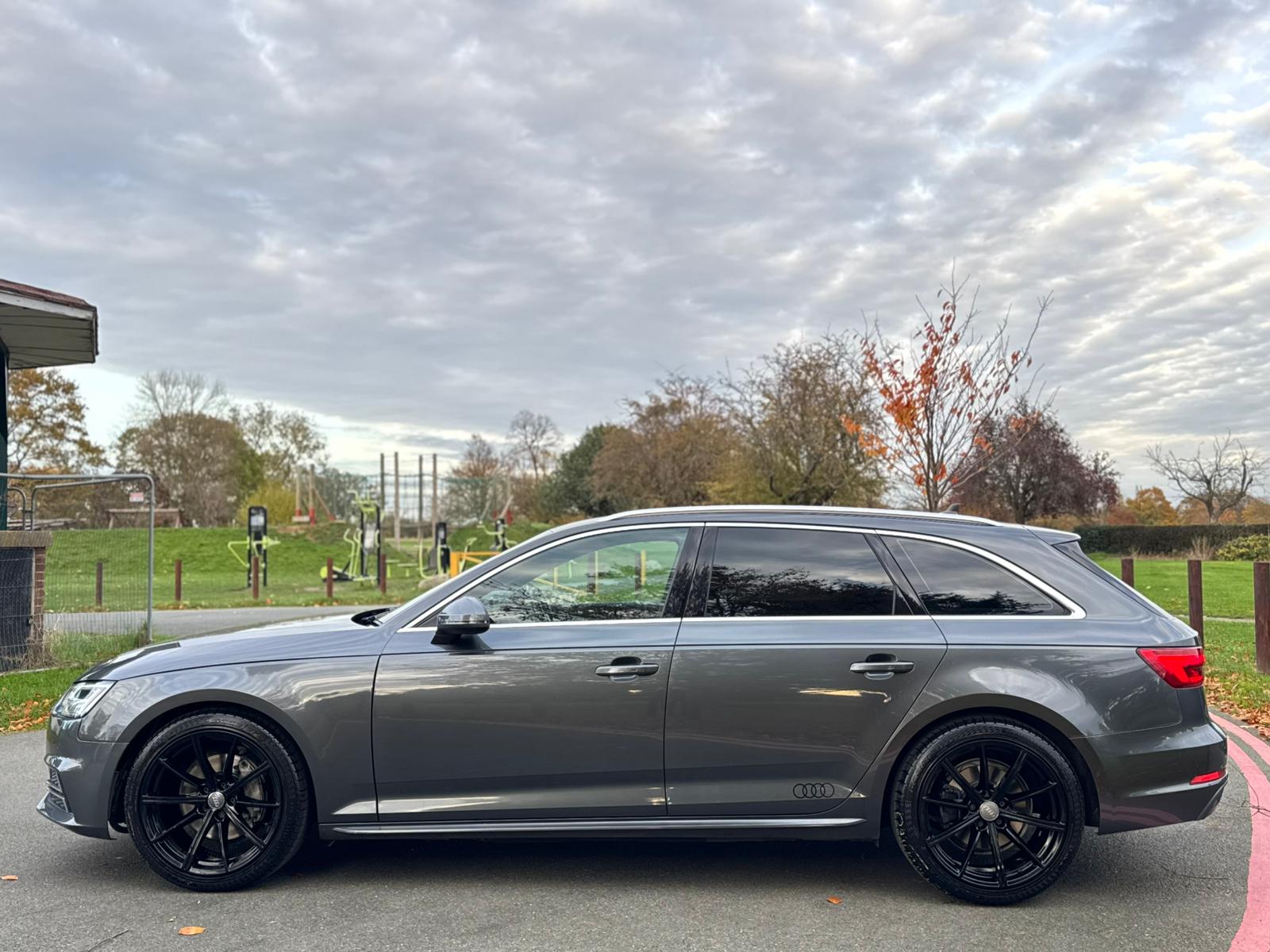 AUDI A4 S LINE TDI QUATTRO S-A